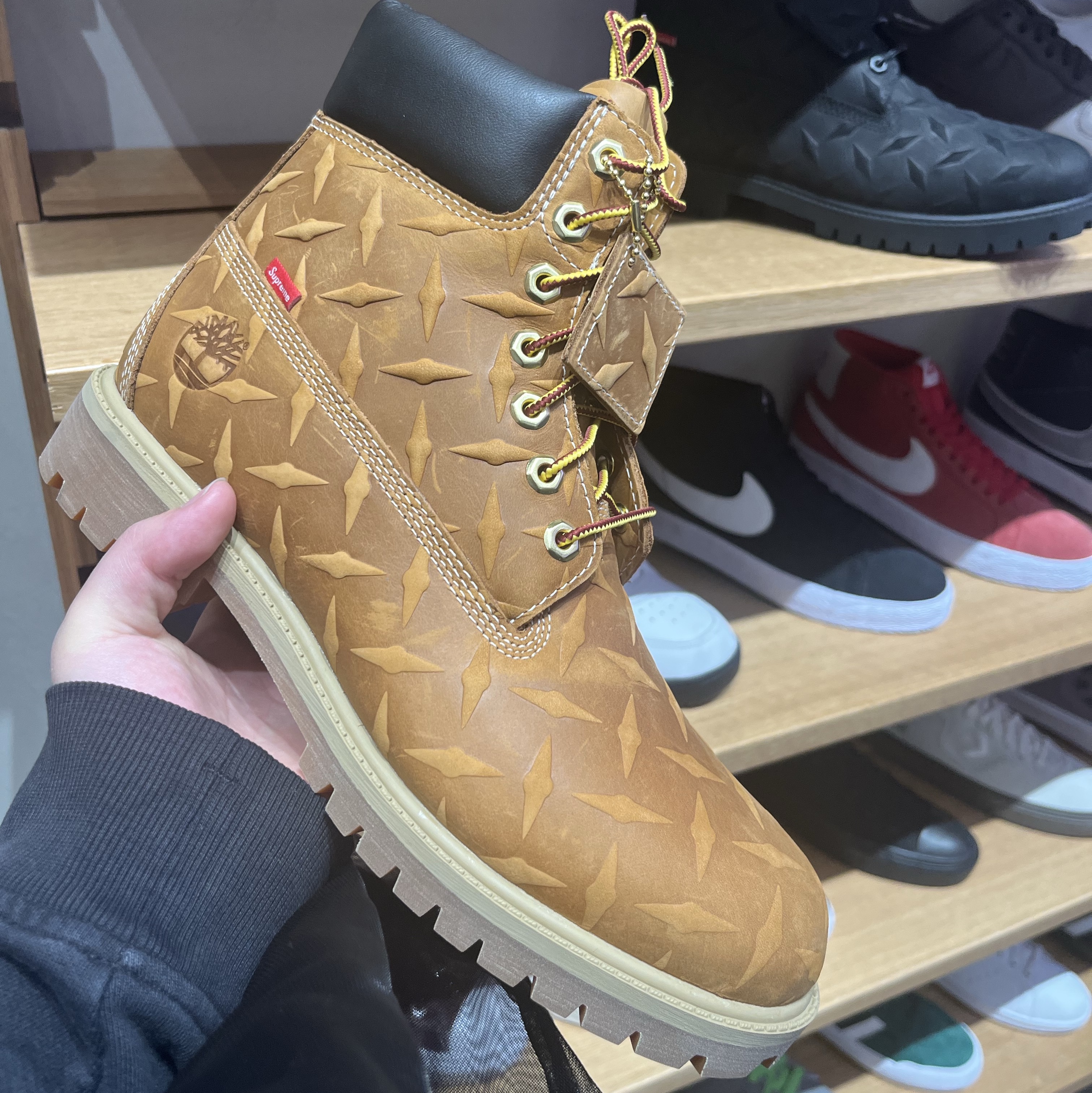 Timberland x Supreme Diamond Plate 6 Inch Premium Waterproof Boot Black - 23FW - Medium, Stussy Work Pant Alfonso Canvas Multi 착용 스타일 - 2
