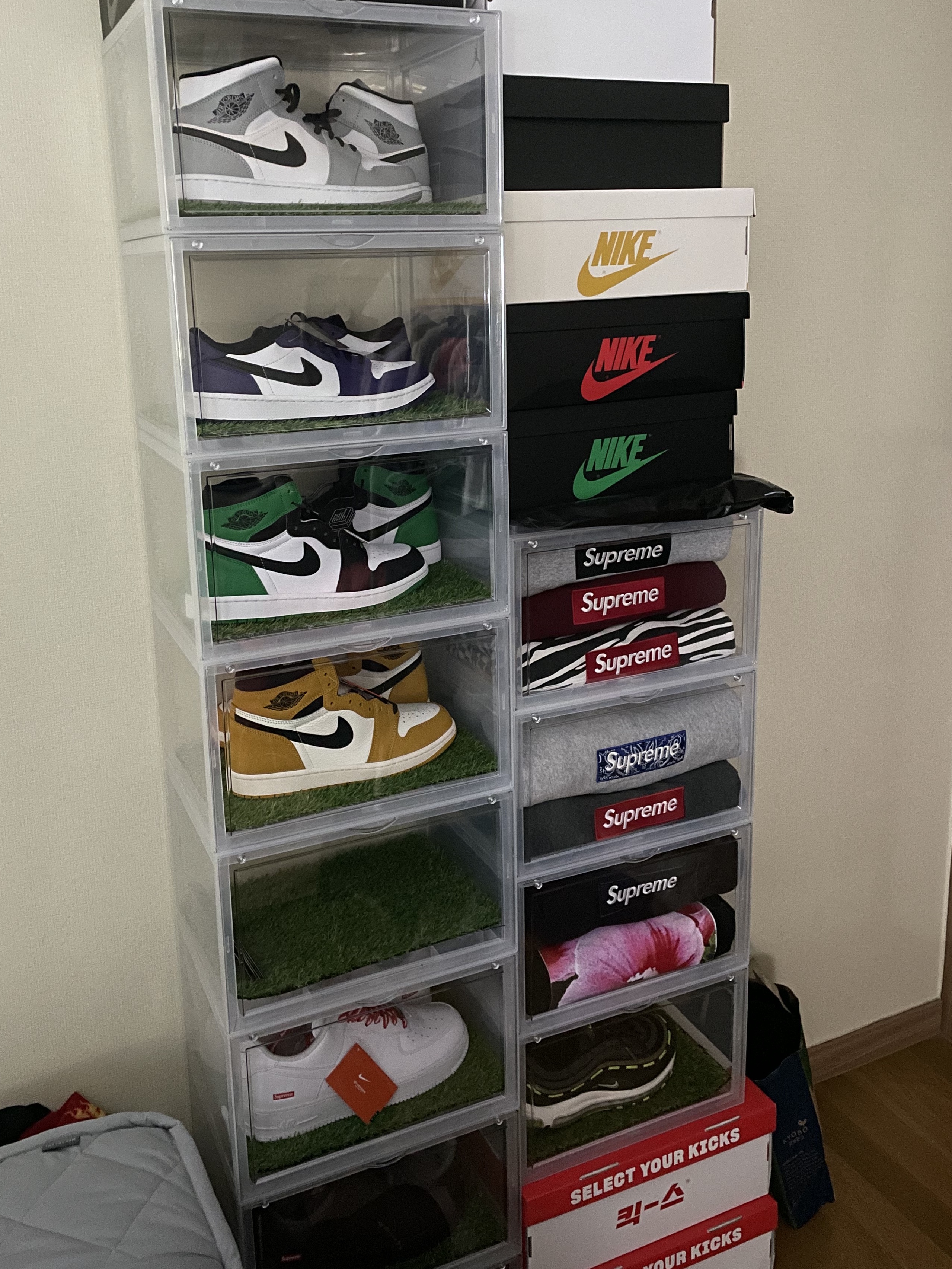 Supreme Box Logo Crewneck Zebra - 22FW, Jordan 1 Element Gore-Tex Berry 착용 스타일