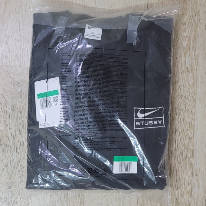 Nike x Stussy NRG Washed Fleece Crewneck Black (DO5310-010) 착용 스타일