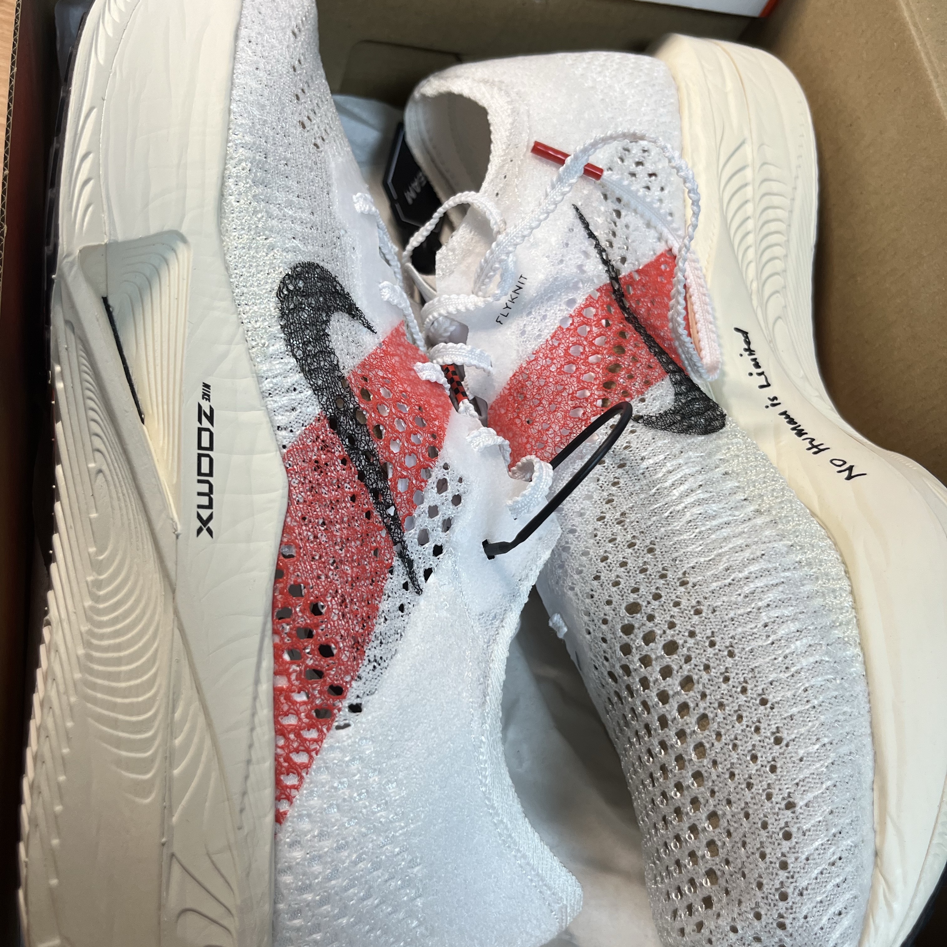 Nike ZoomX Vaporfly Next% 3 Eliud Kipchoge 착용 스타일 - 1