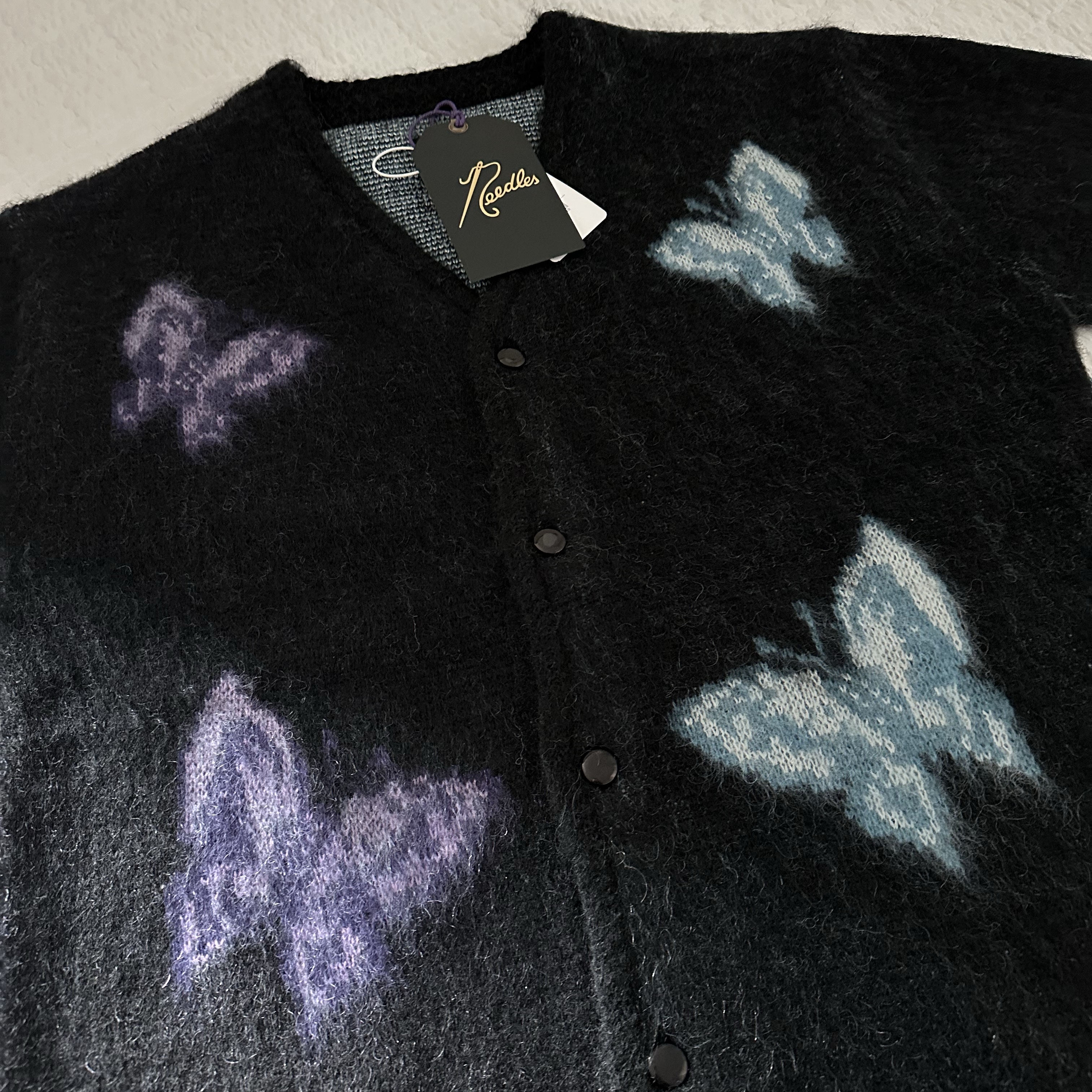 Needles x Studious Mohair Papillon Cardigan Black 착용 스타일