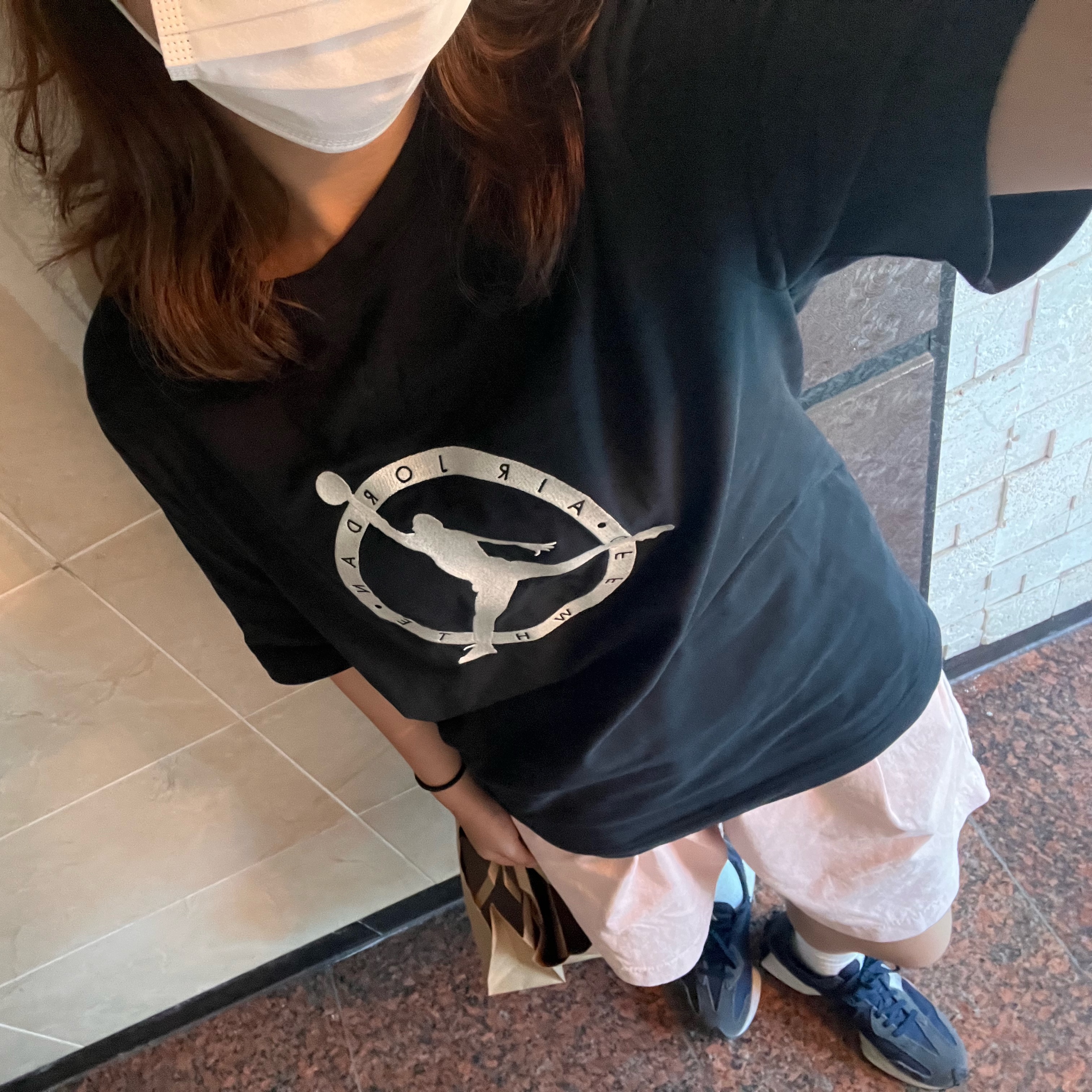 Jordan x Off-White S/S T-Shirt Black - Asia, New Balance 327 Navy 착용 스타일