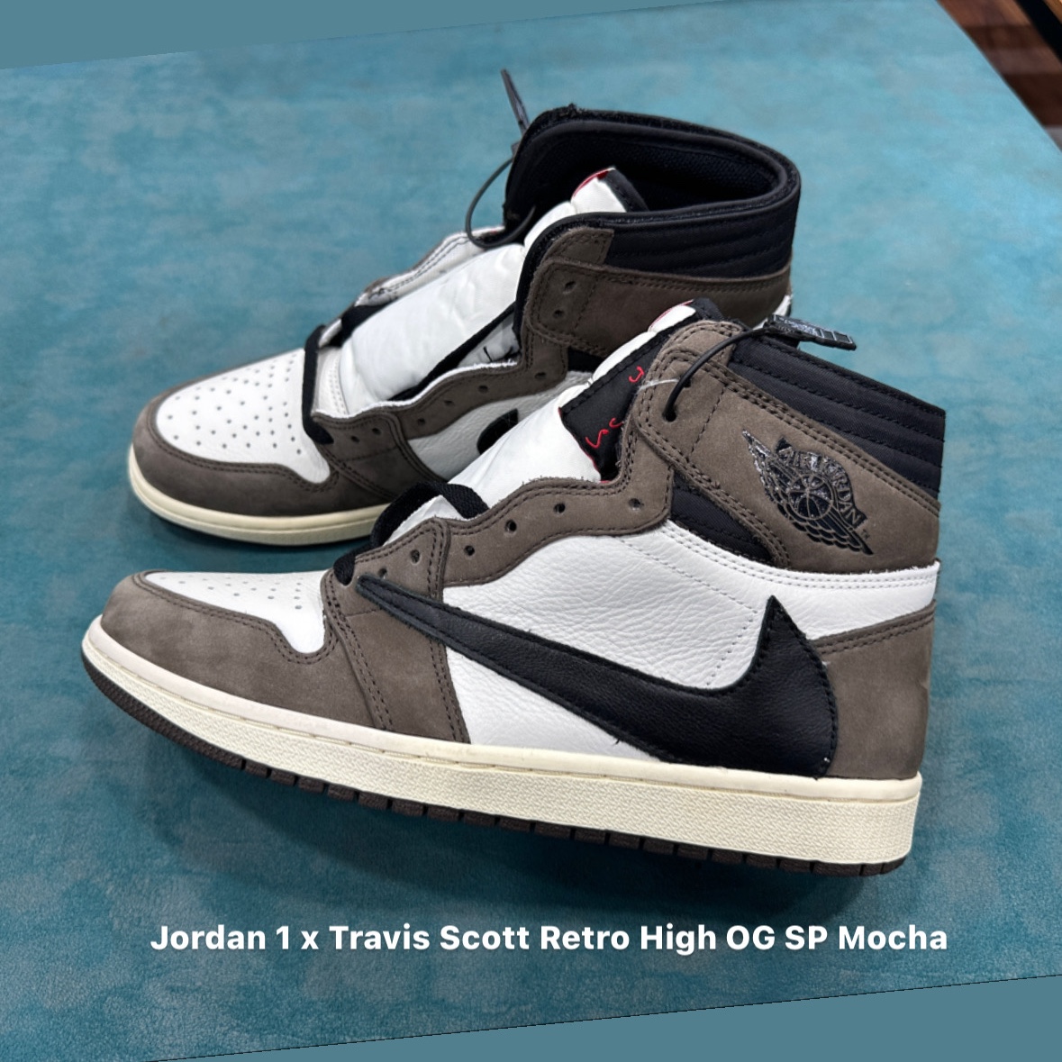 Jordan 1 x Travis Scott Retro High OG SP Mocha 착용 스타일