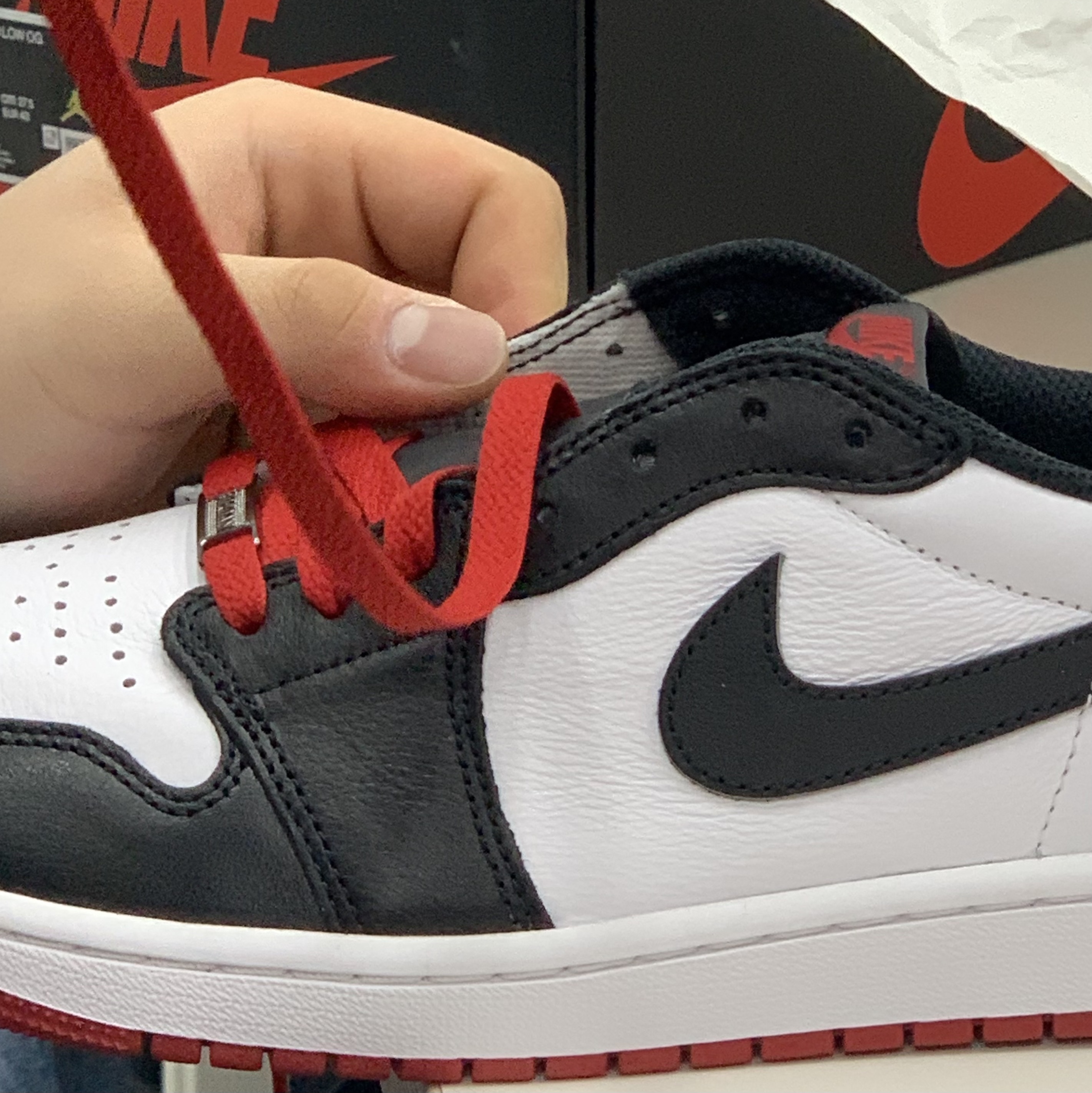 Jordan 1 Retro Low OG Black Toe 착용 스타일