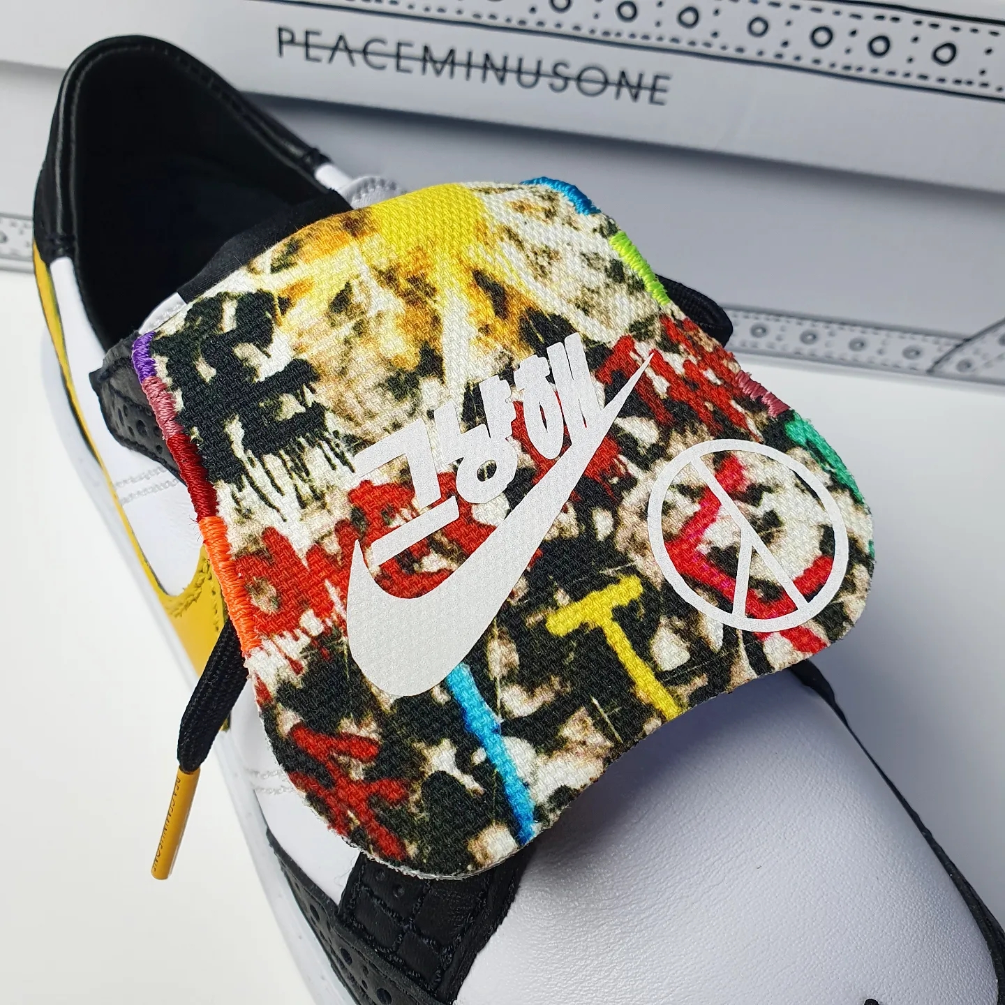 Nike x Peaceminusone Kwondo1 Black and White 착용 스타일 - 8