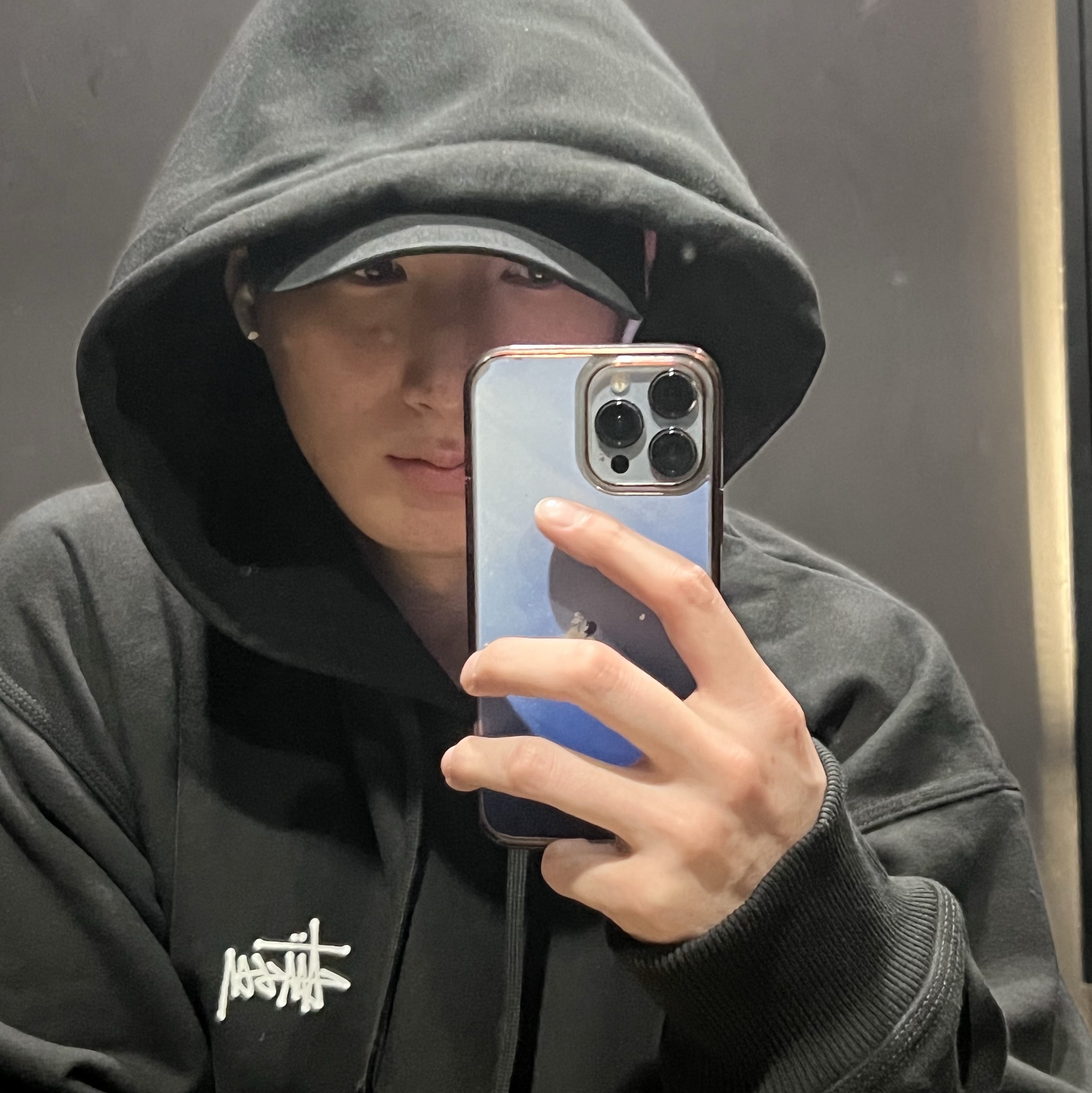 Stussy Basic Stussy Hoodie Black 2023 착용 스타일