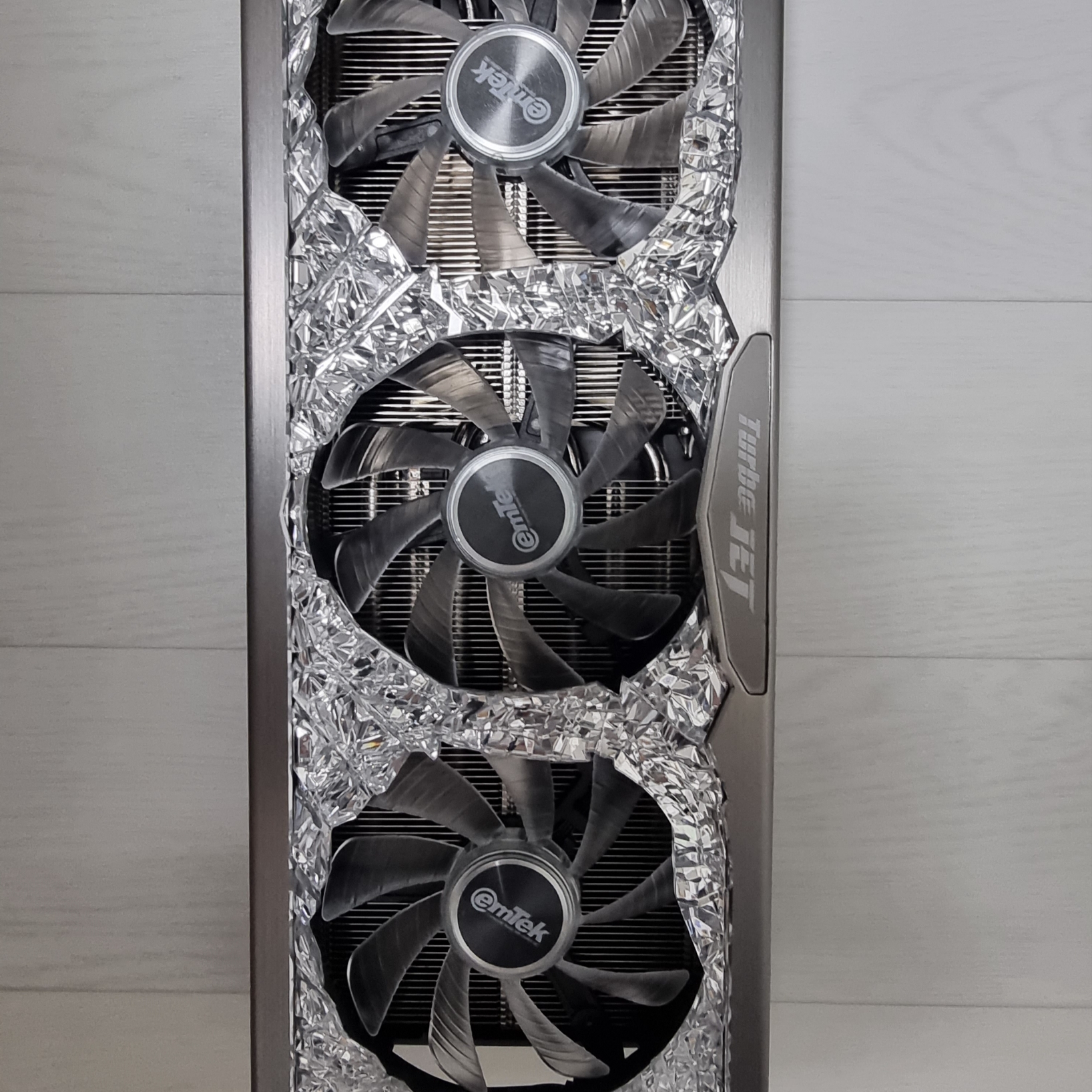 Emtek GeForce RTX 4090 GameRock D6X 24GB (Korean Ver.) 착용 스타일