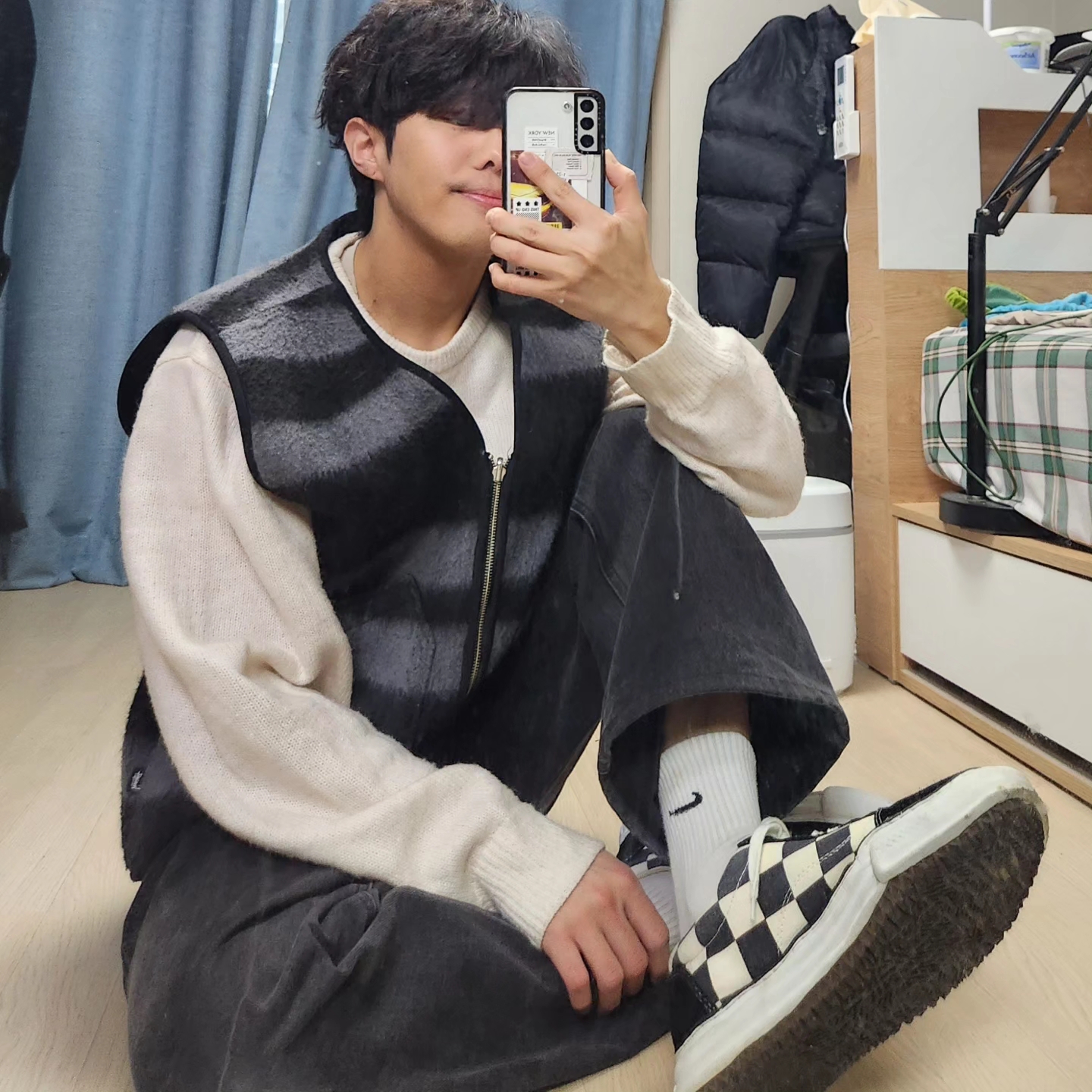 Stussy 8 Ball Spray Sweater Ivory, Maison Mihara Yasuhiro OG Sole Big Gingham Low-Cut Sneakers Black 착용 스타일