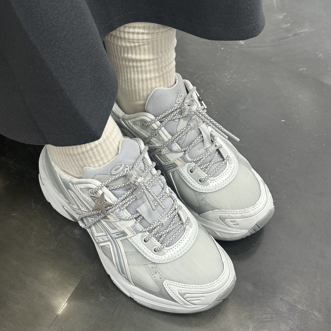 Asics x Atmos x Ojos Gel-1130 RE Glacier Grey Pure Silver 착용 스타일 - 2