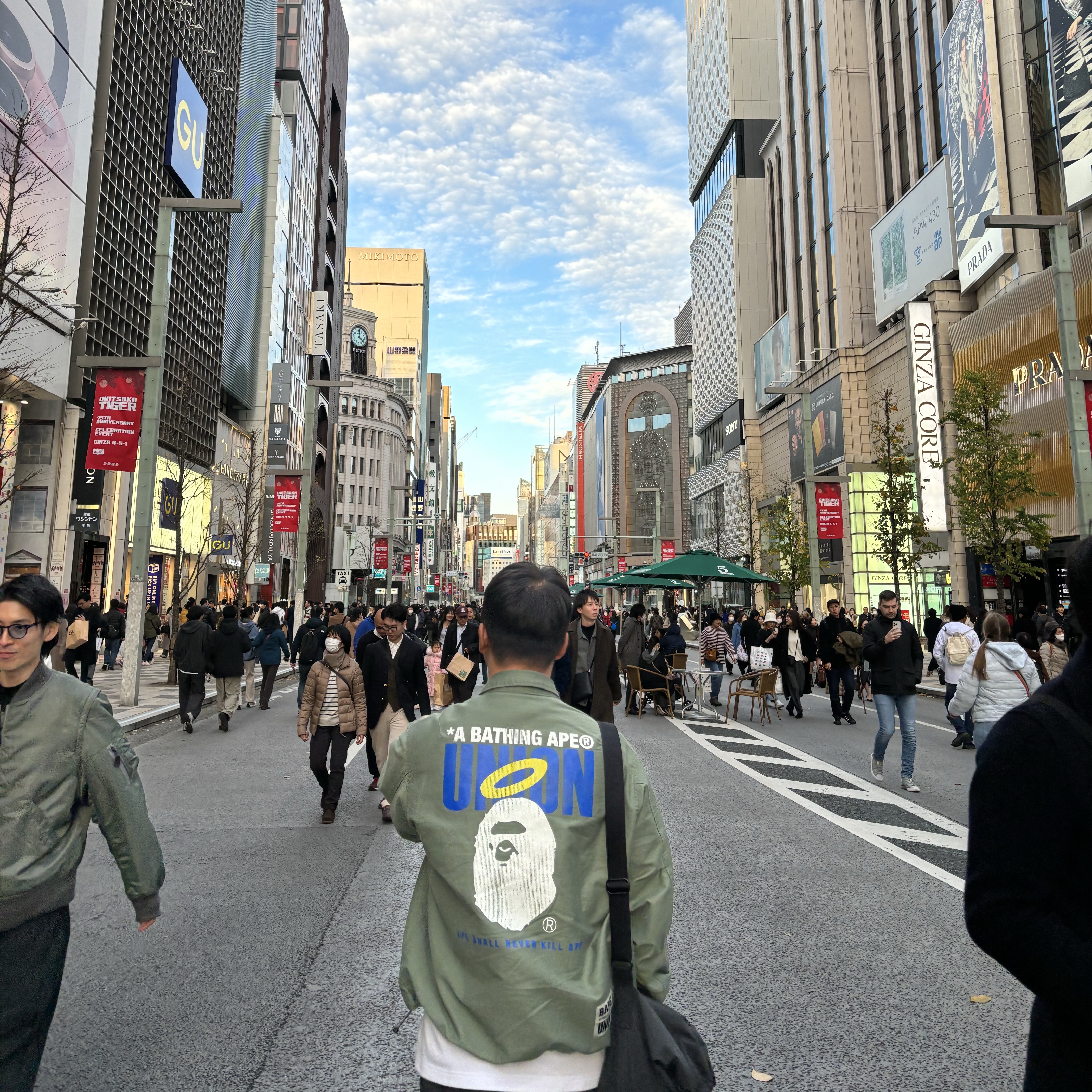 BAPE x Union Washed Coach Jacket Army Green, Nike x Supreme Air Force 1 Low Flax 착용 스타일 - 4