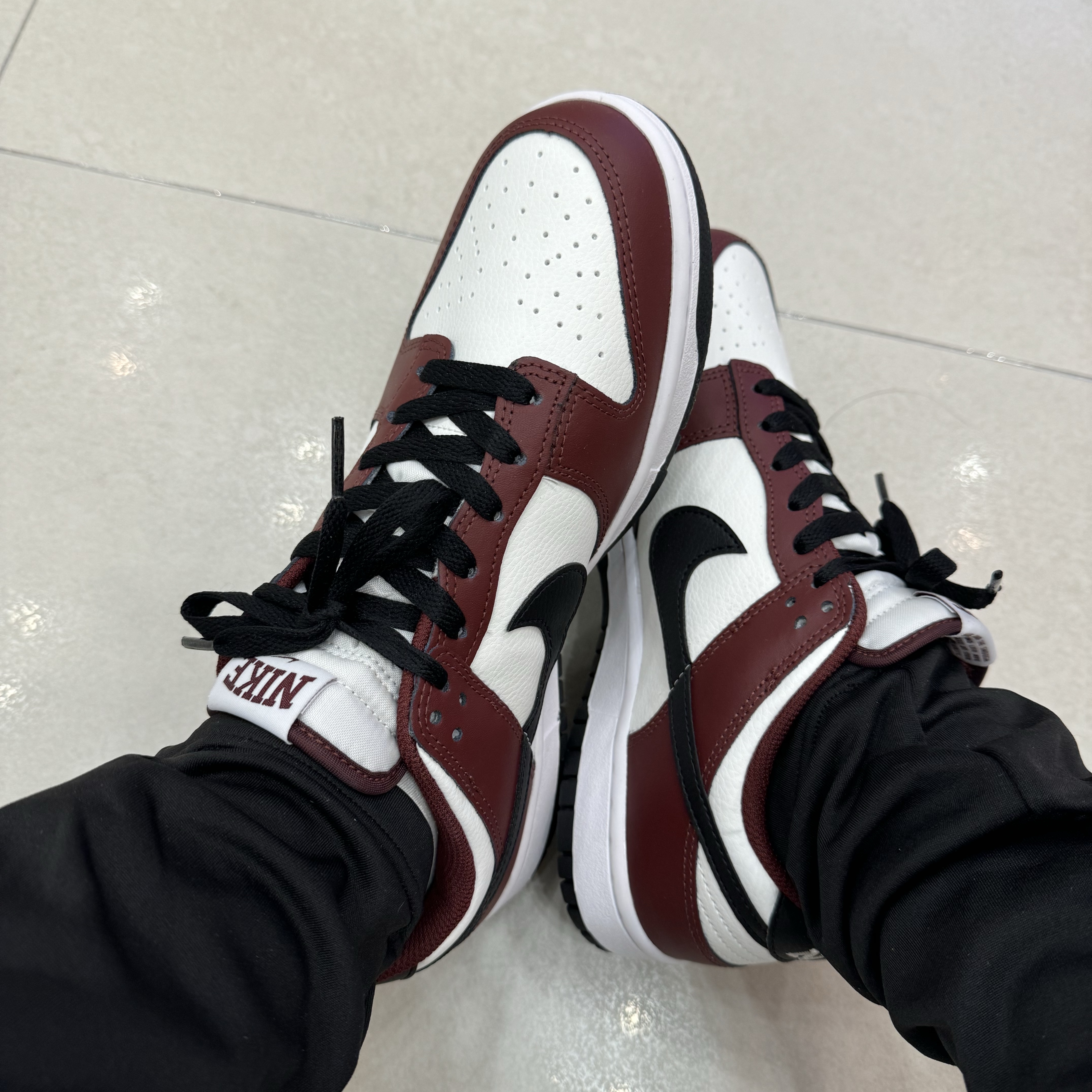 Nike Dunk Low Dark Team Red 착용 스타일