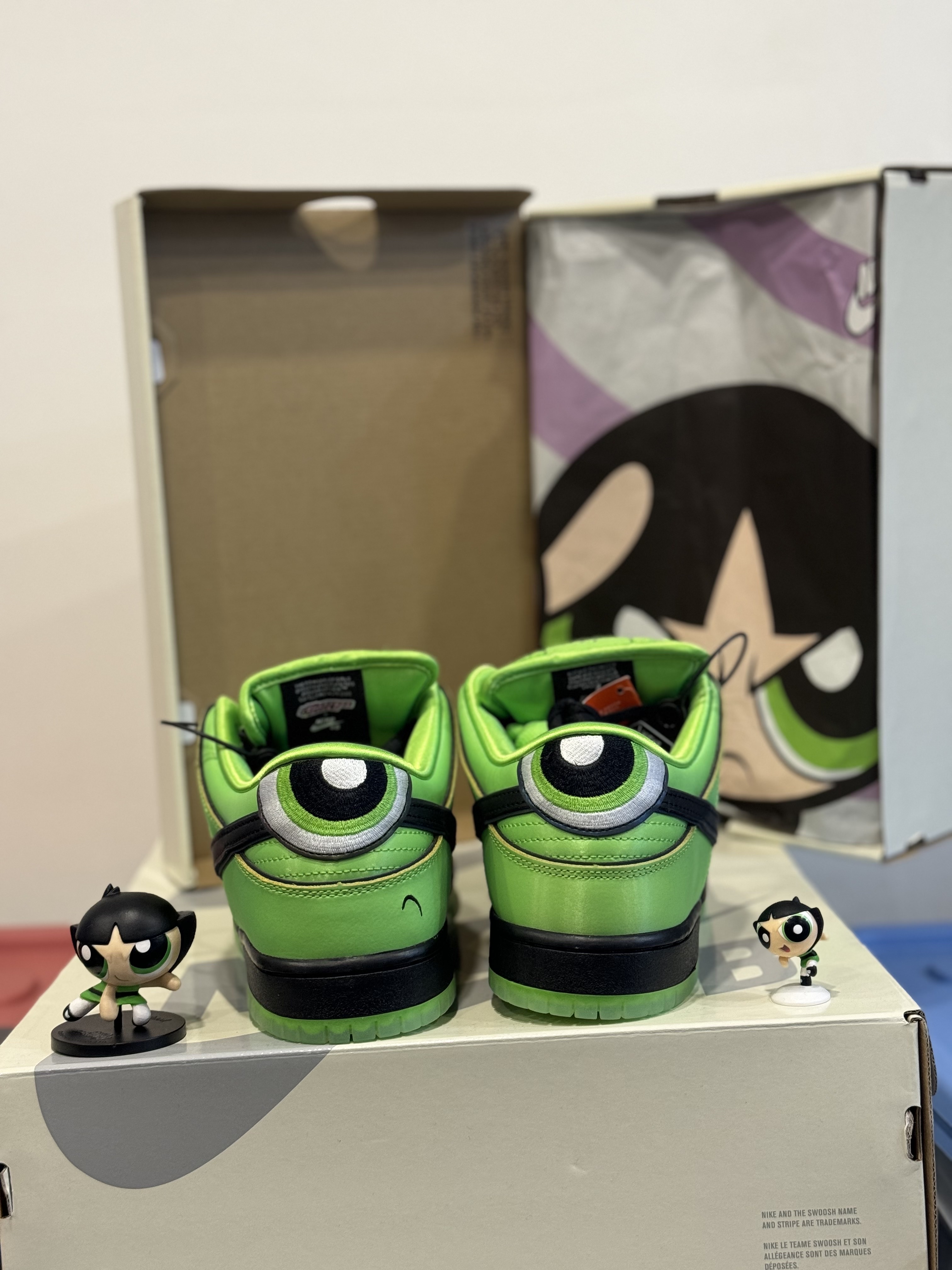 Nike x The Powerpuff Girls SB Dunk Low Pro QS Buttercup 착용 스타일 - 3