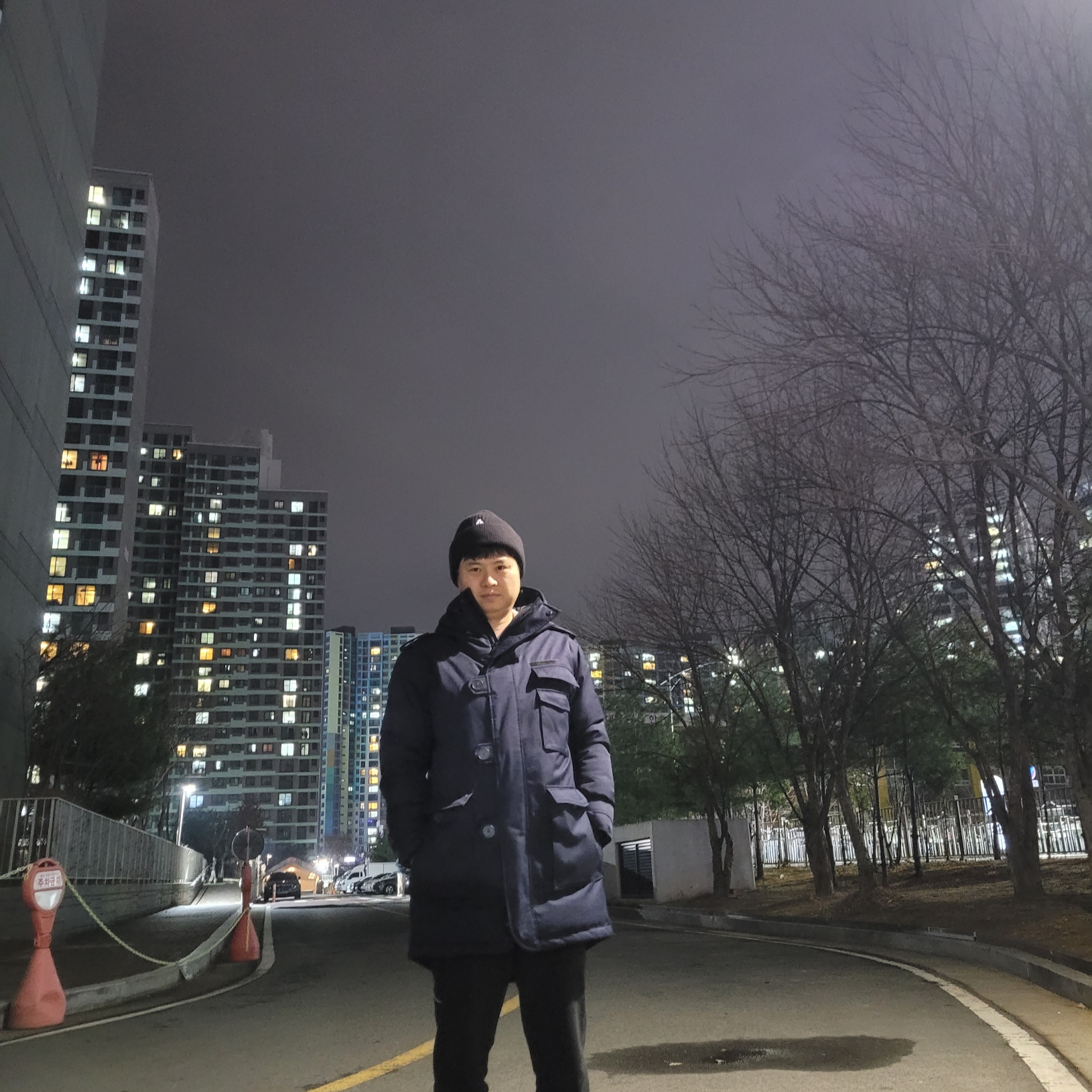 Nike NRG ACG Cuffed Beanie Black 착용 스타일