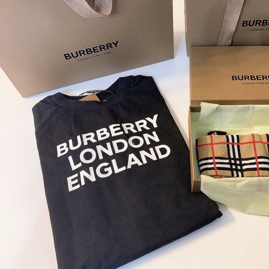 (Kids) Burberry Logo Print Cotton T-Shirt Black 착용 스타일