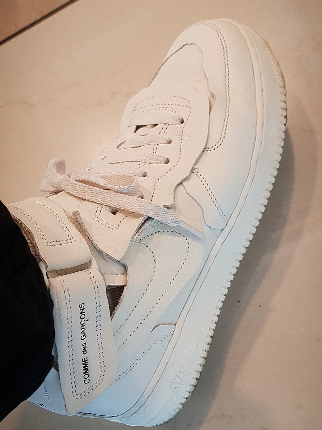 Nike x Comme des Garcons Homme Plus Air Force Mid White 착용 스타일
