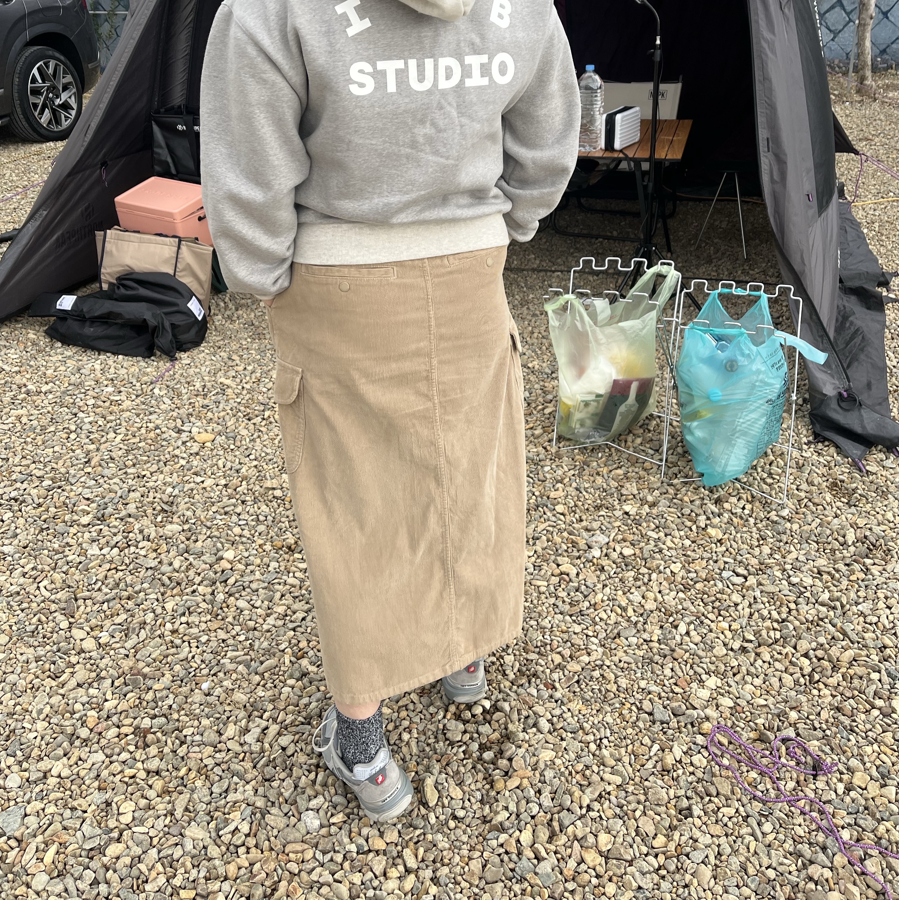 IAB Studio Hoodie Dual Gray, New Balance 990v3 Made in USA Grey - D Standard 착용 스타일