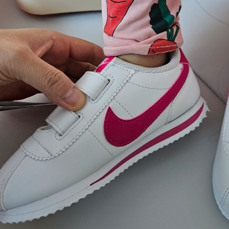 (TD) Nike Cortez Basic SL White Pink Prime 착용 스타일