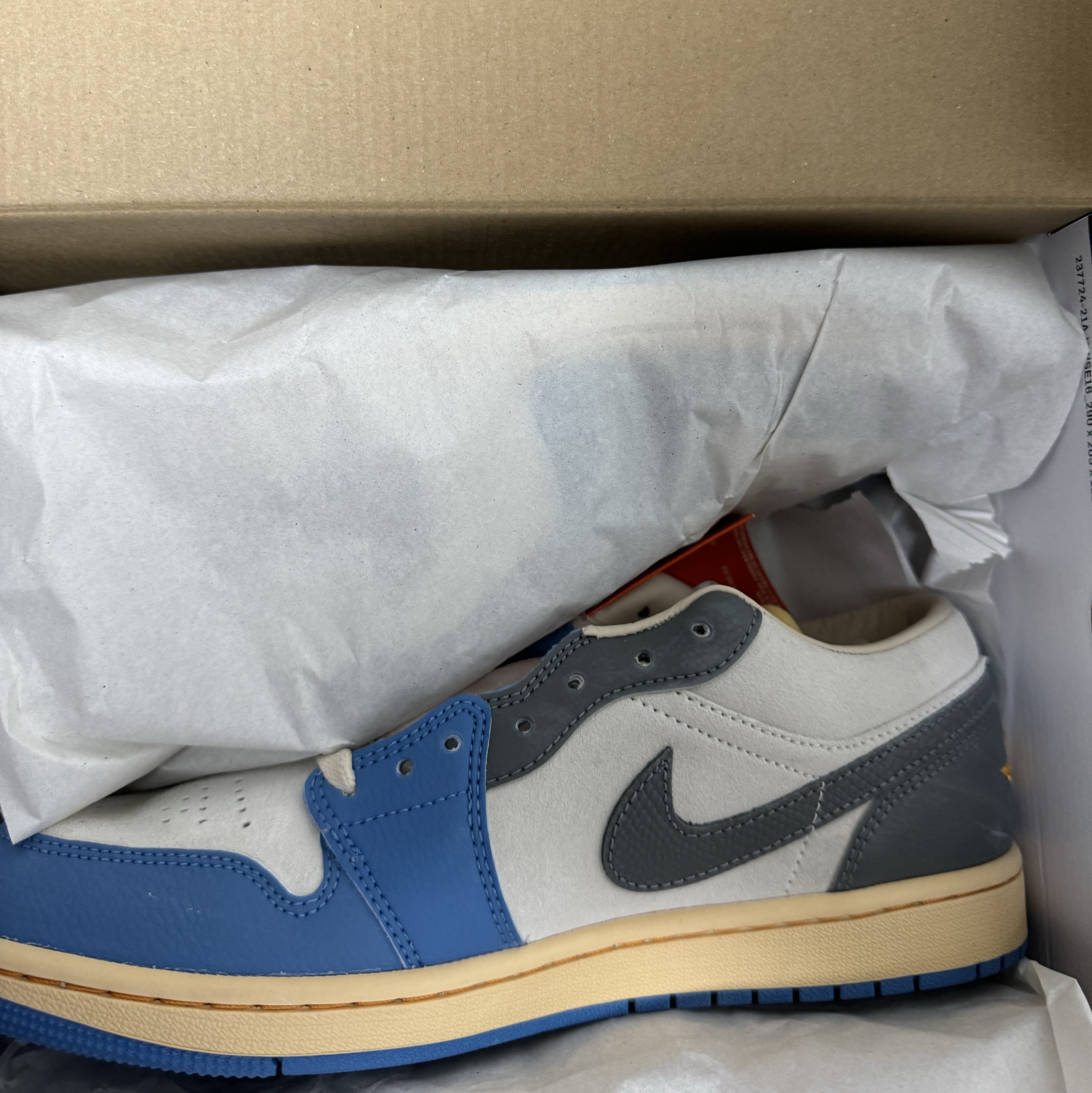 Jordan 1 Low SE Tokyo 96 착용 스타일