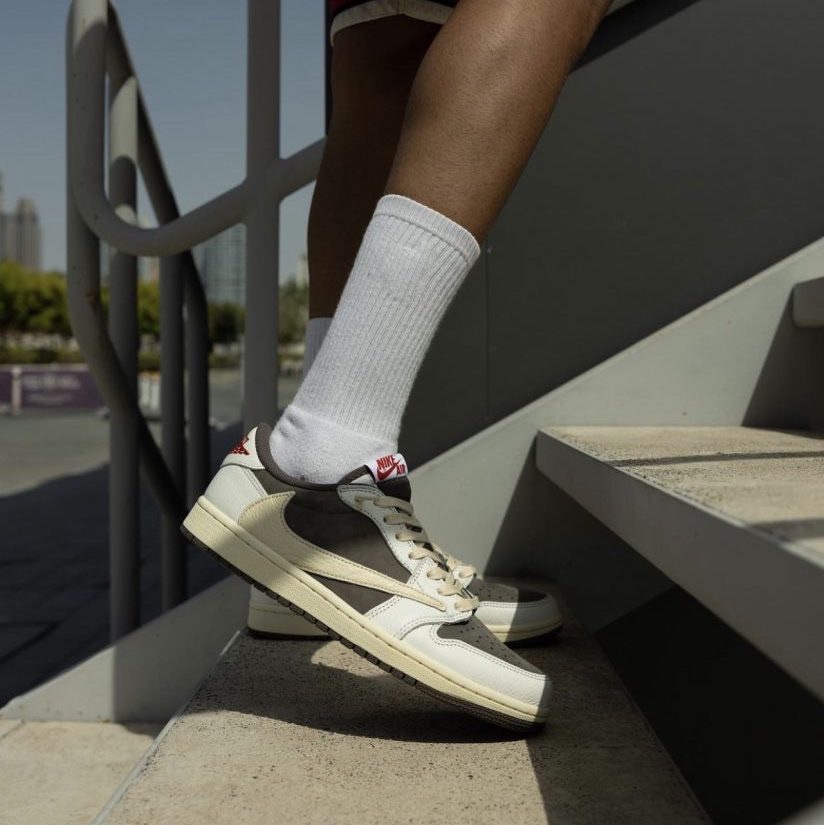 Jordan 1 x Fragment Retro High OG, Jordan 1 x Off-White Retro High Chicago The Ten 착용 스타일 - 6