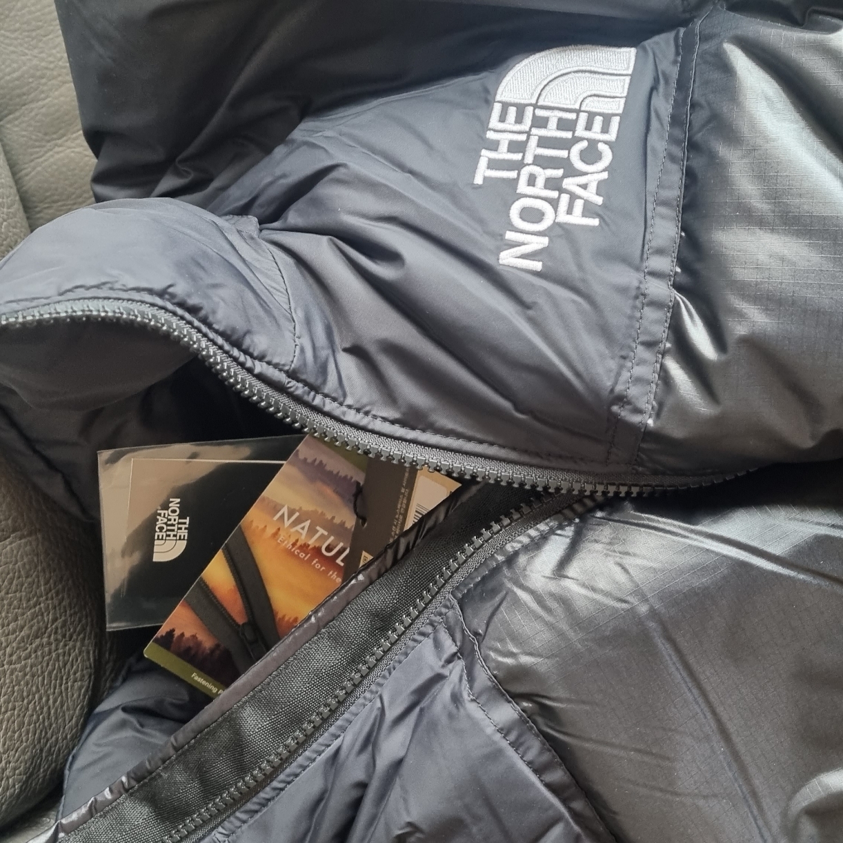 The North Face 1996 Eco Nuptse Jacket Real Black 착용 스타일 - 1