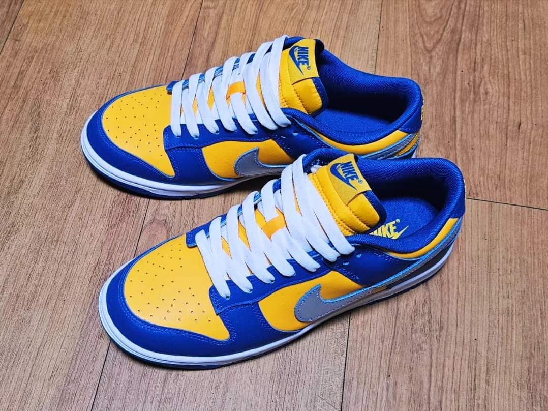 Nike Dunk Low Retro Blue Jay and University Gold 착용 스타일