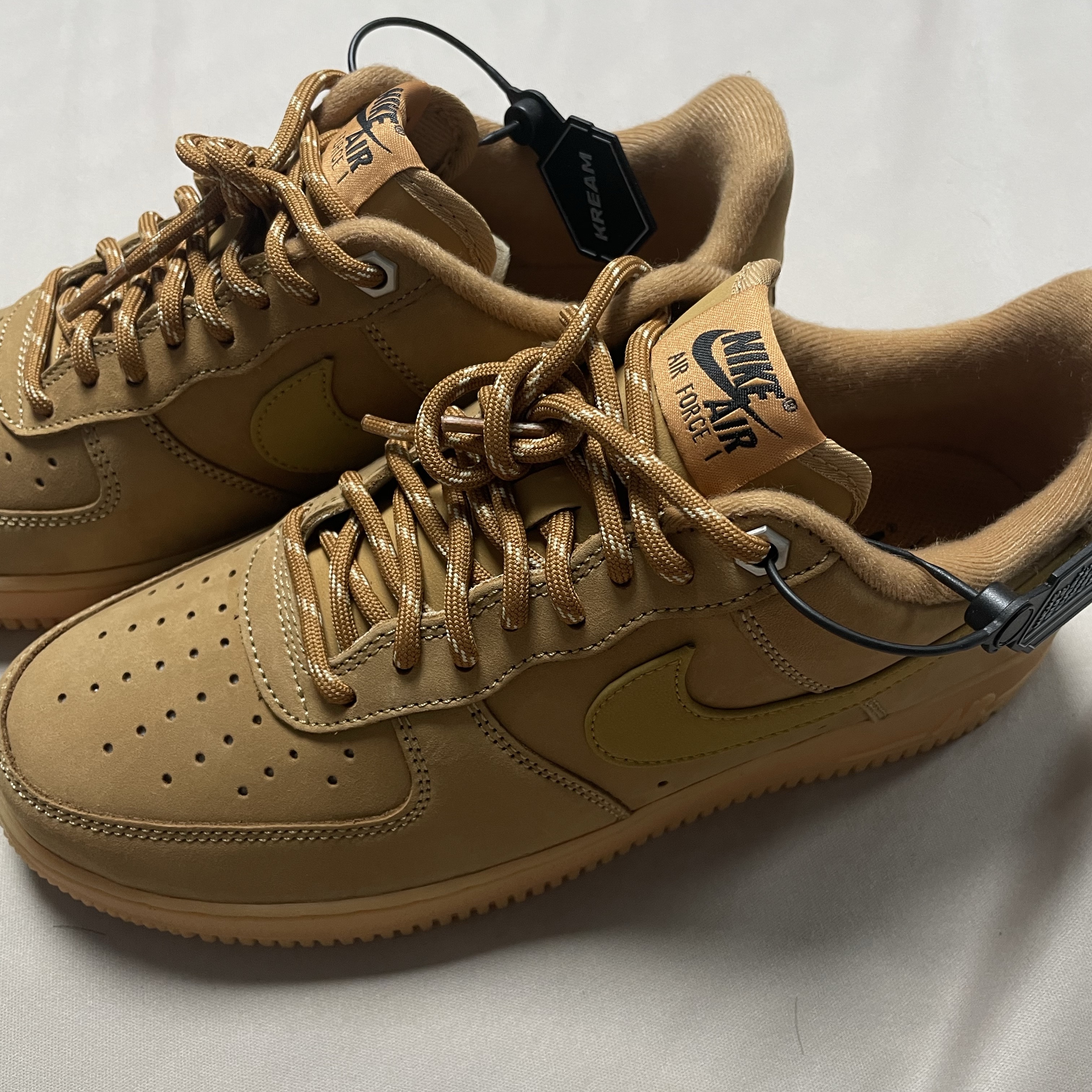 Nike Air Force 1 '07 WB Flax 착용 스타일 - 2