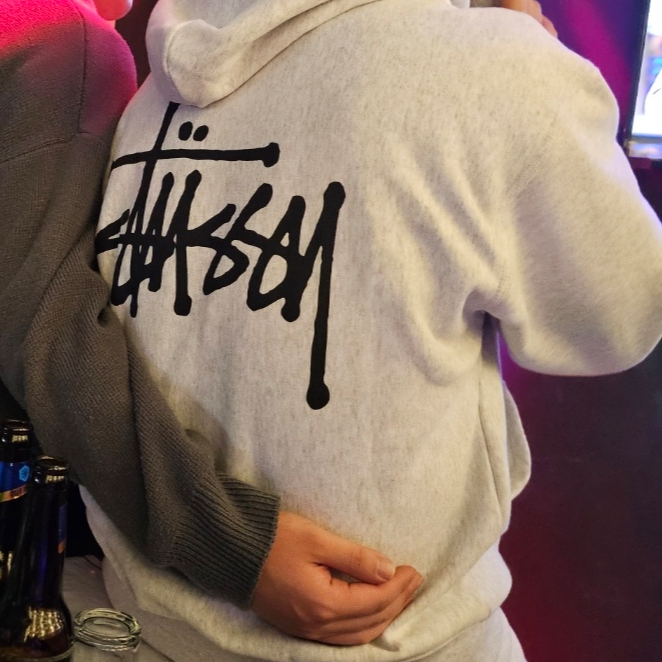 Stussy Basic Stussy Hoodie Ash Heather 2023 착용 스타일
