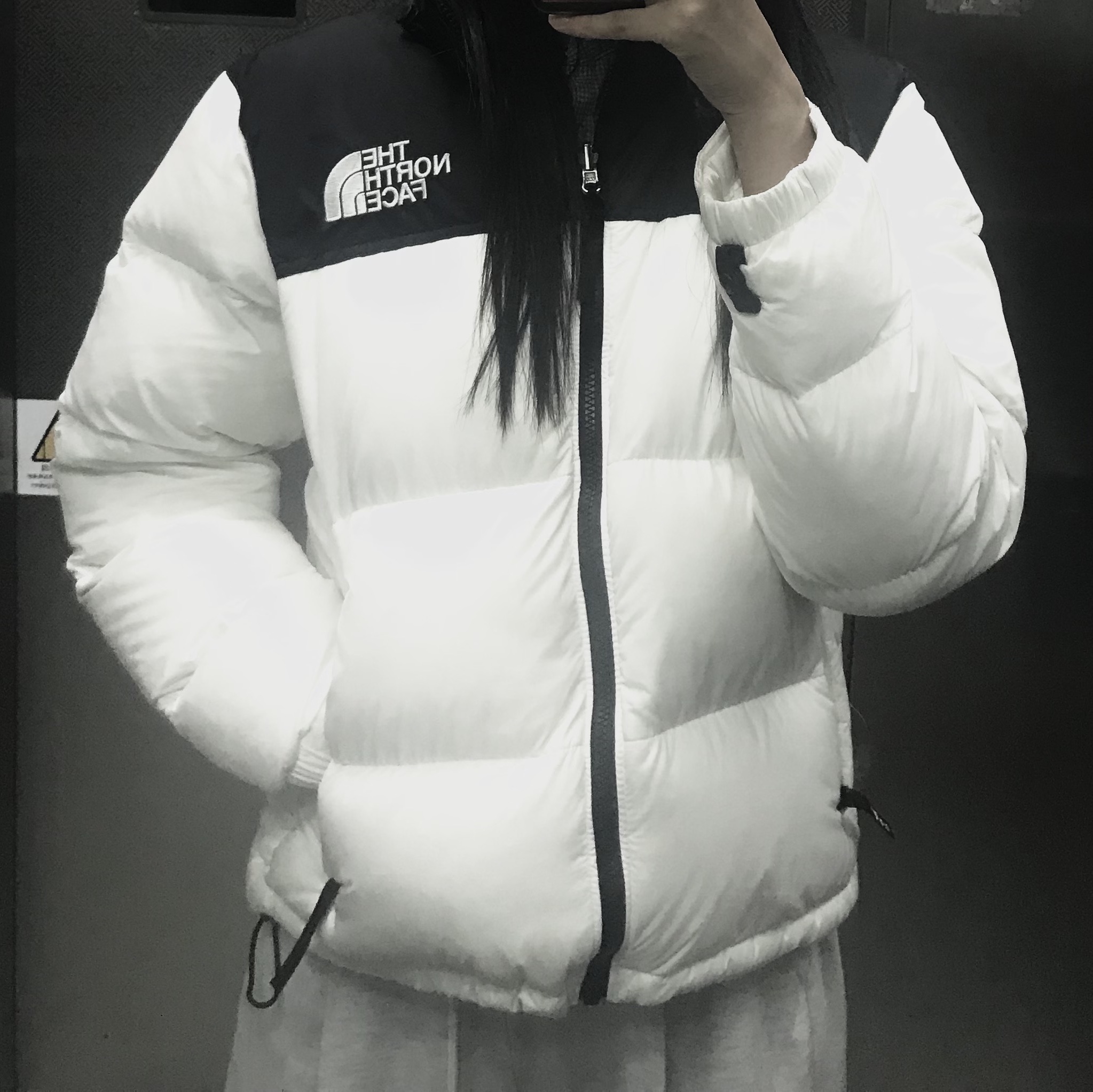 (W) The North Face 1996 Eco Nuptse Jacket White 착용 스타일