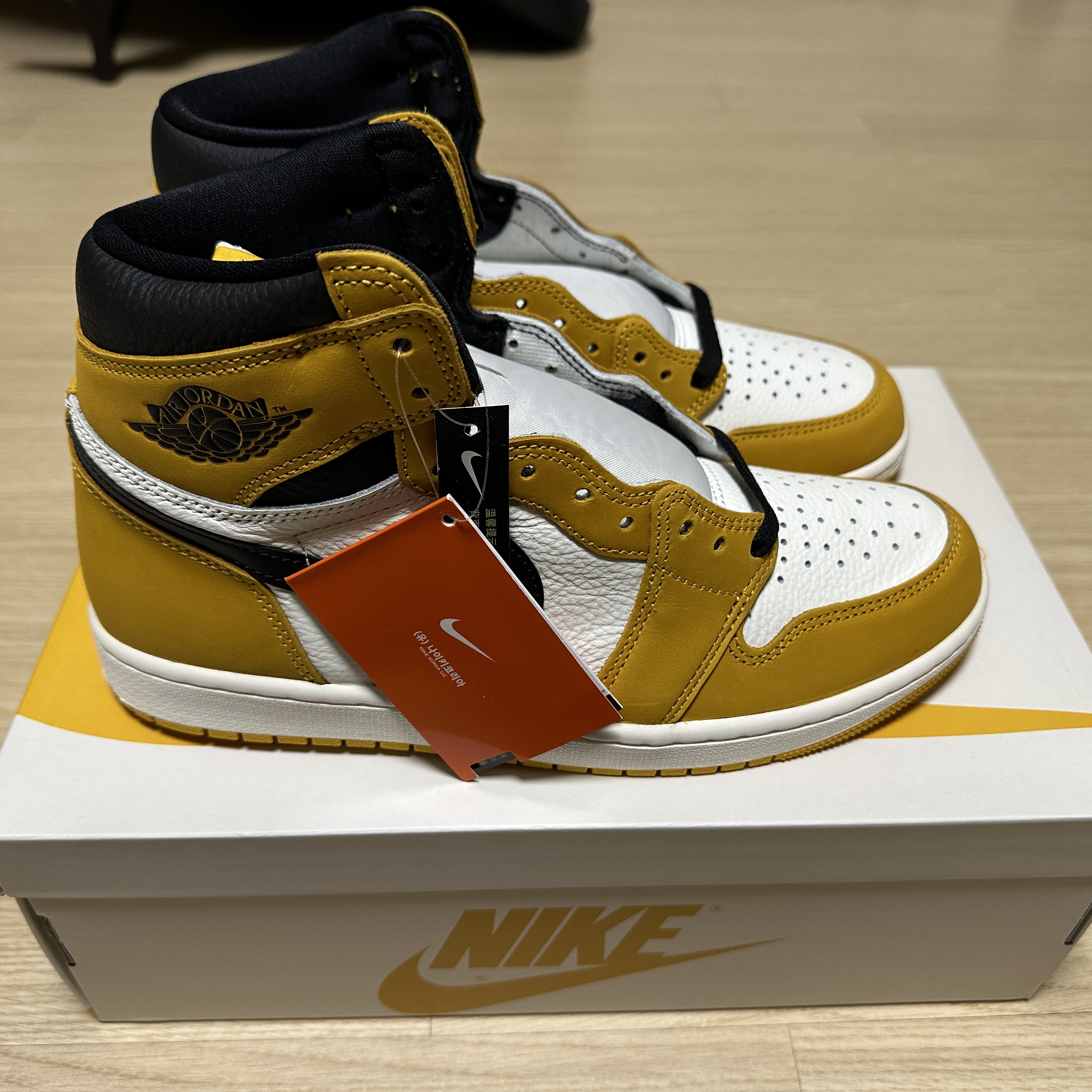 Jordan 1 Retro High OG Yellow Ochre 착용 스타일 - 2