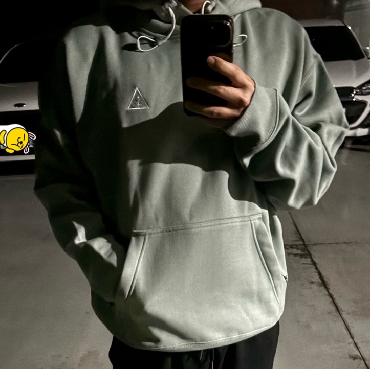 Nike ACG Therma-Fit Fleece Pullover Hoodie Mica Green Light Silver - Asia, Nike ACG Therma-Fit Fleece Pullover Hoodie Mica Green Light Silver - US/EU 착용 스타일 - 1