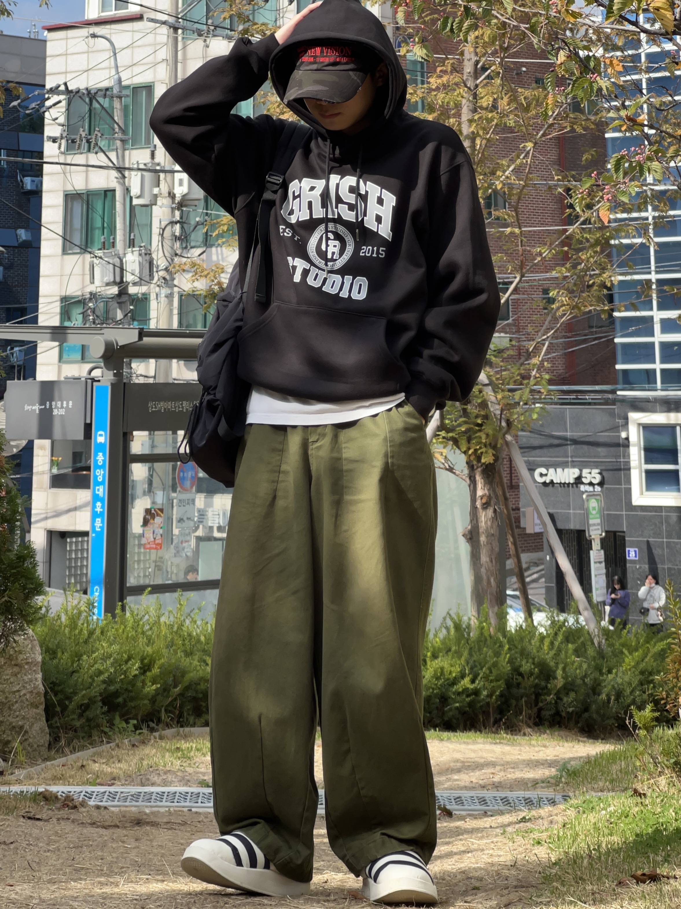 Adidas Puffylette Off White, Etce New Vision Camo Cap Night Jungle 착용 스타일 - 1