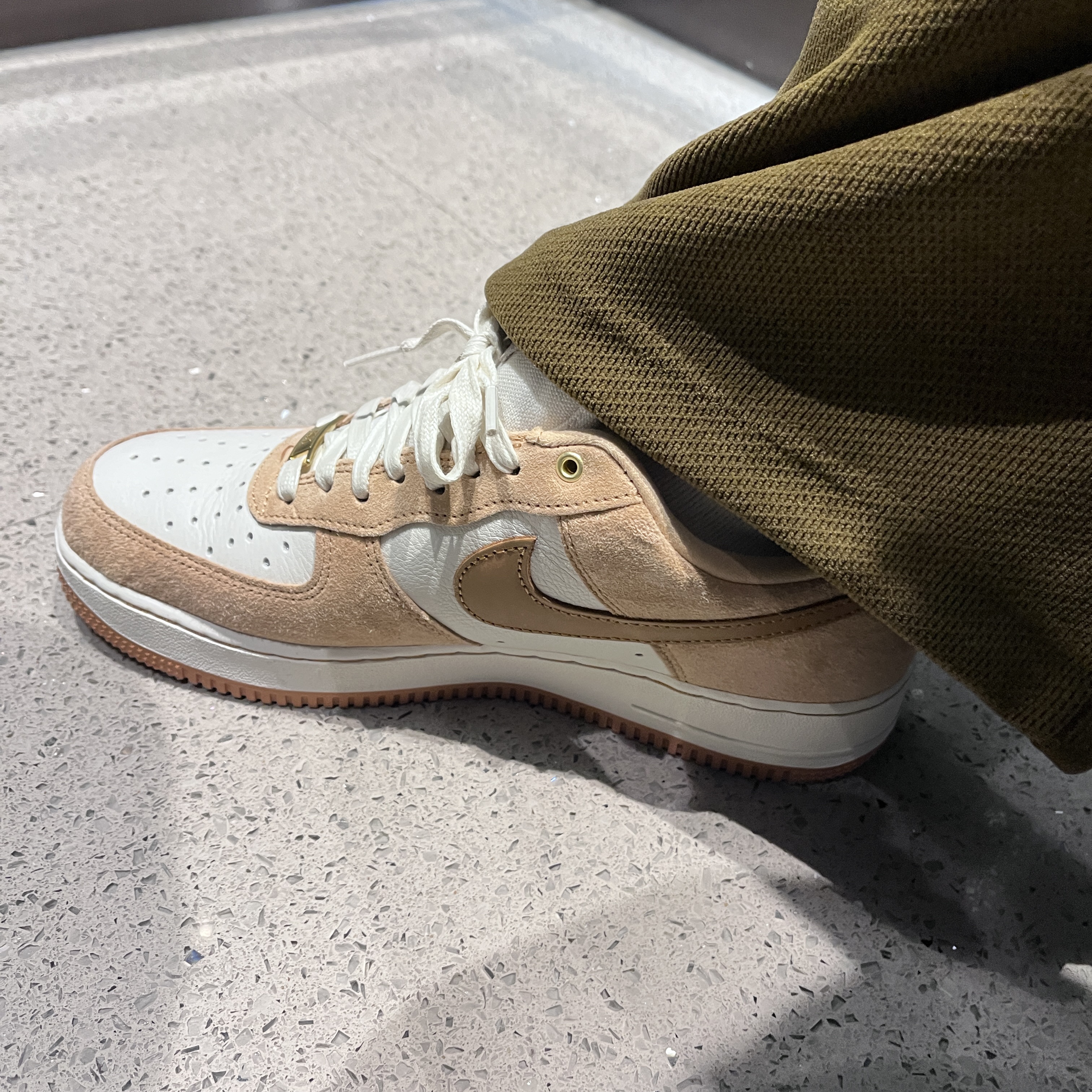 (W) Nike Air Force 1 LXX Flax 착용 스타일 - 3