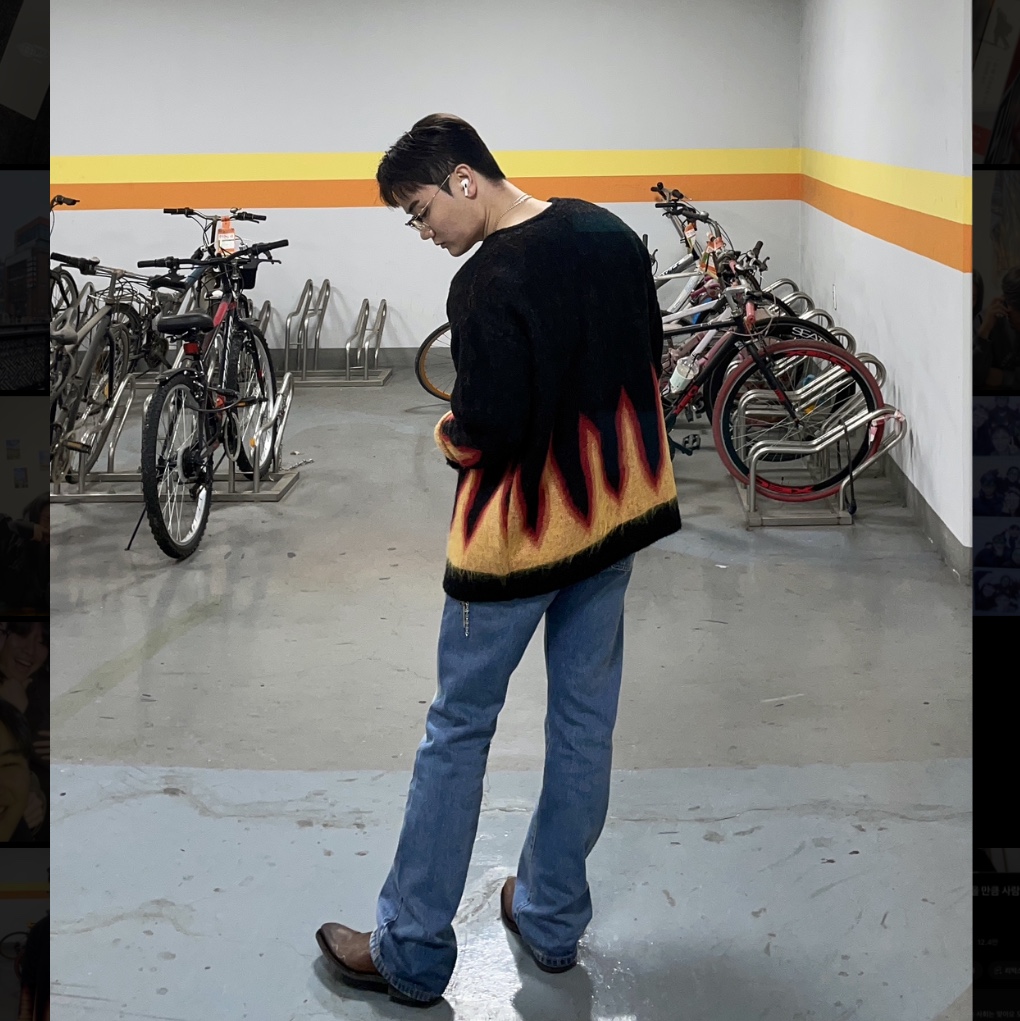 Needles x Beams Mohair Cardigan Black Fire 착용 스타일 - 2