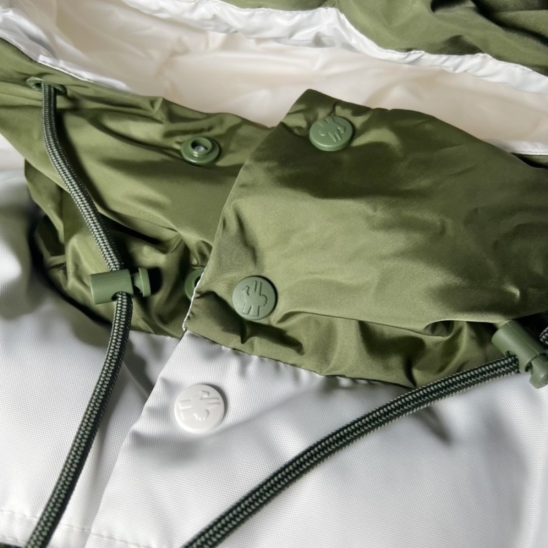 Moncler Junzo Short Down Jacket Forest Green - 22SS 착용 스타일