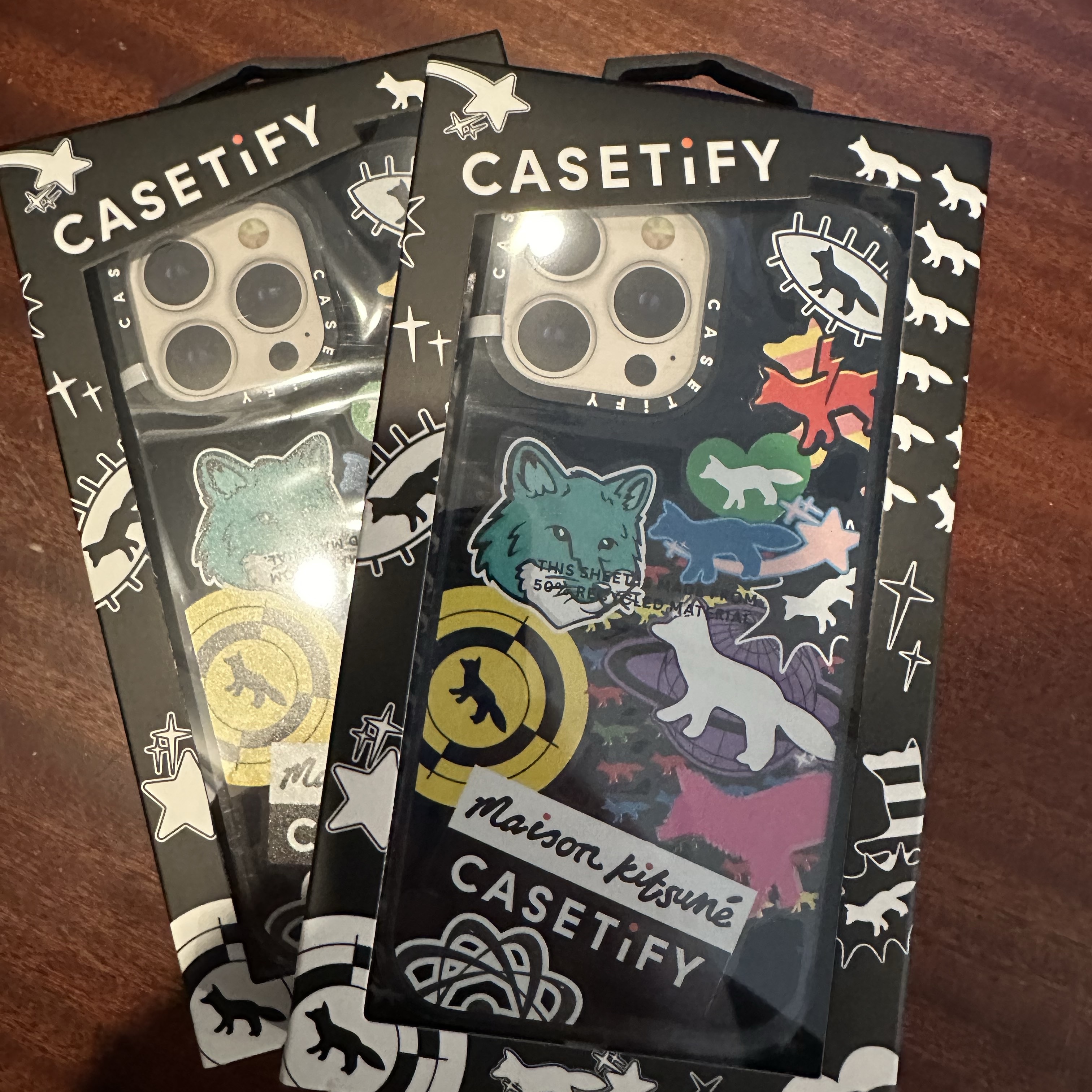 Casetify x Maison Kitsune iPhone Stickers Magsafe Mirror Case Black 착용 스타일