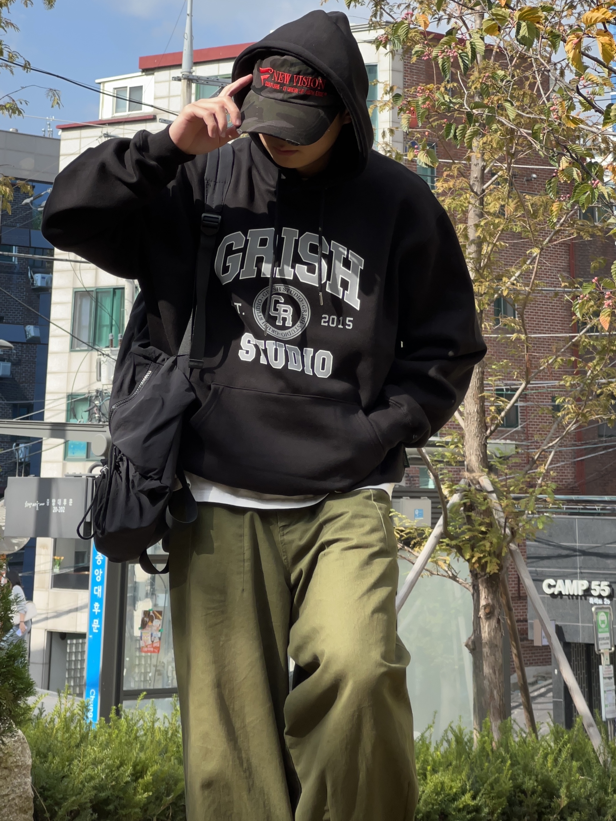 Adidas Puffylette Off White, Etce New Vision Camo Cap Night Jungle 착용 스타일 - 2