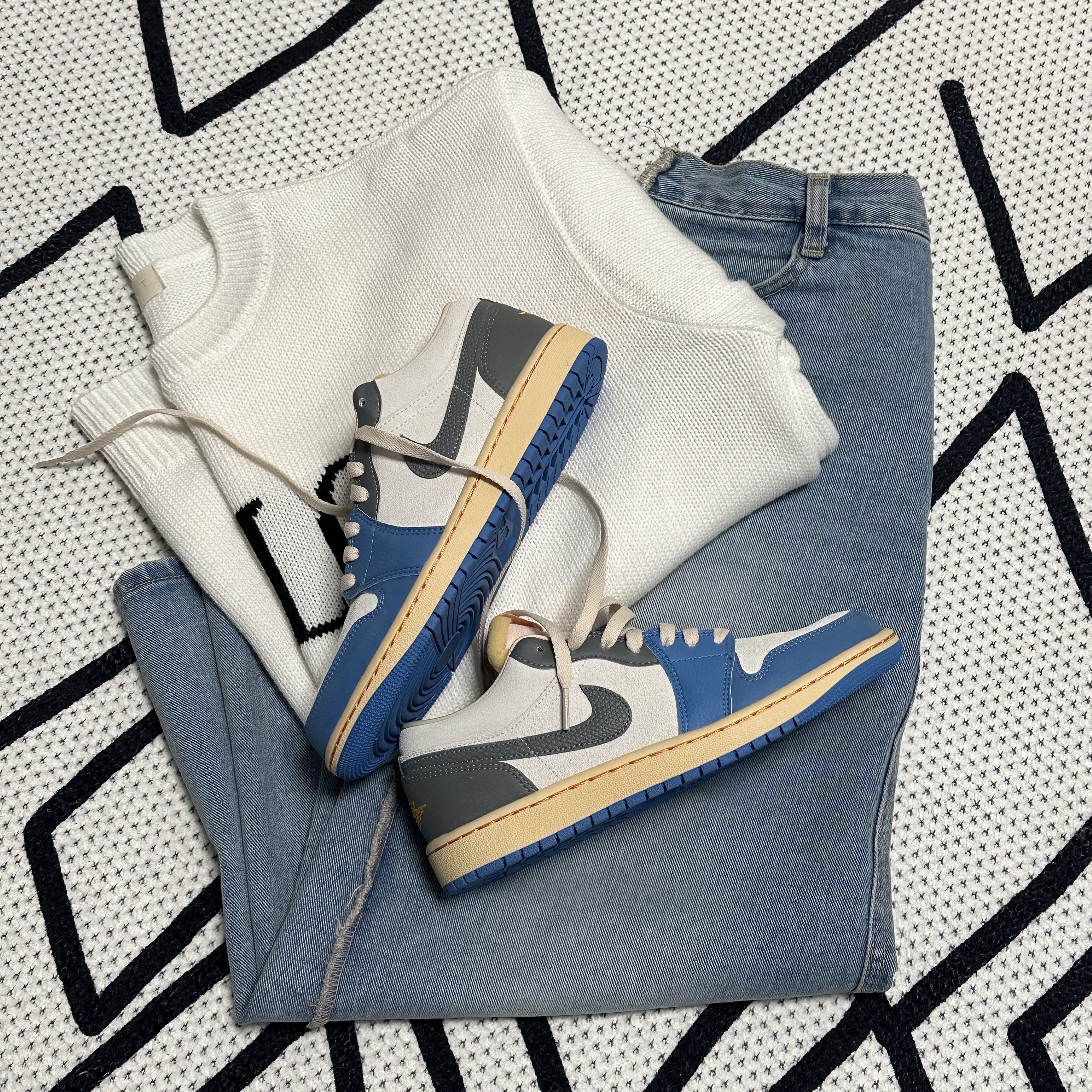 Jordan 1 Low SE Tokyo 96 착용 스타일 - 2