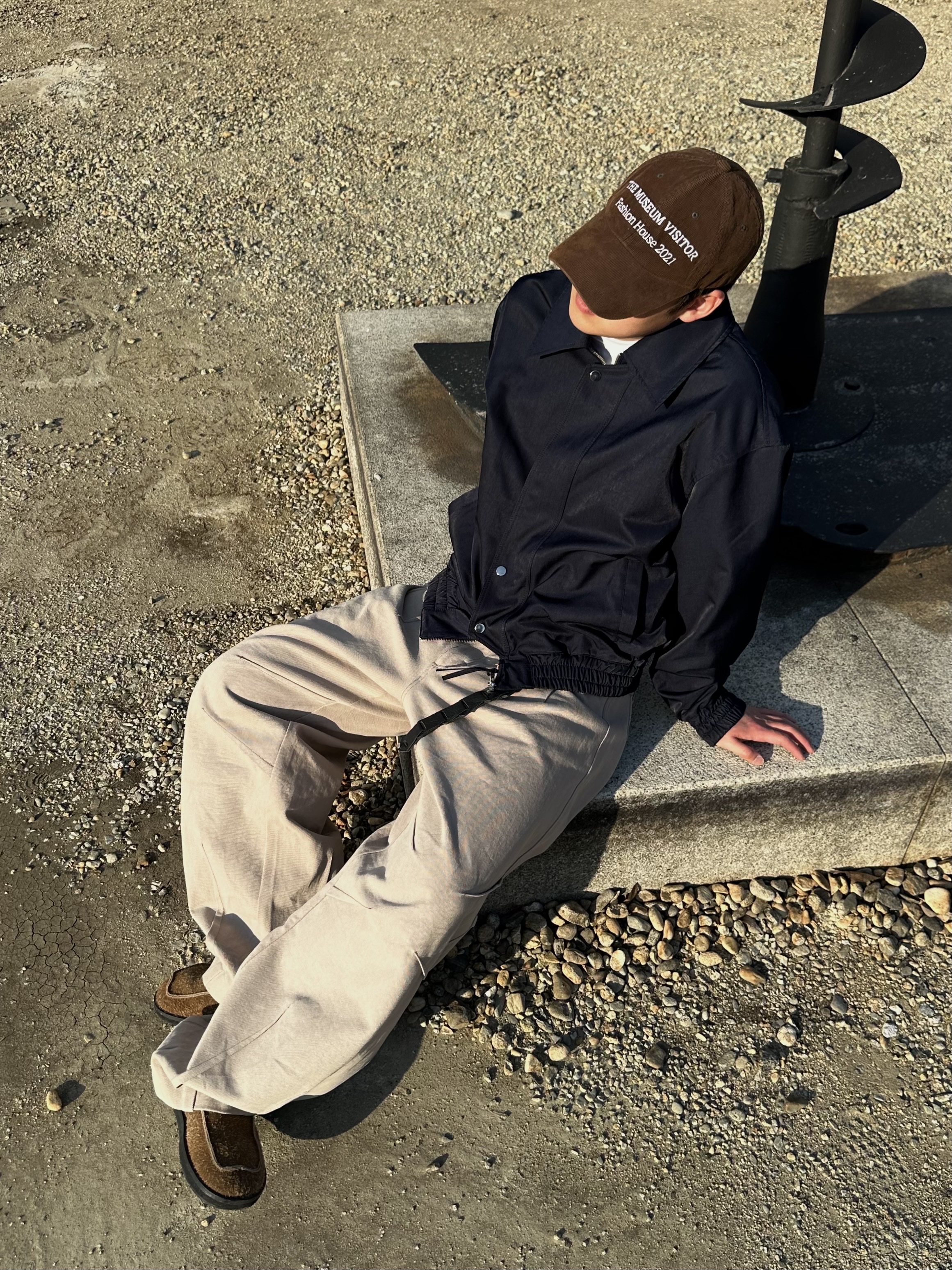 The Museum Visitor Corduroy Ball Cap Brown 착용 스타일 - 5