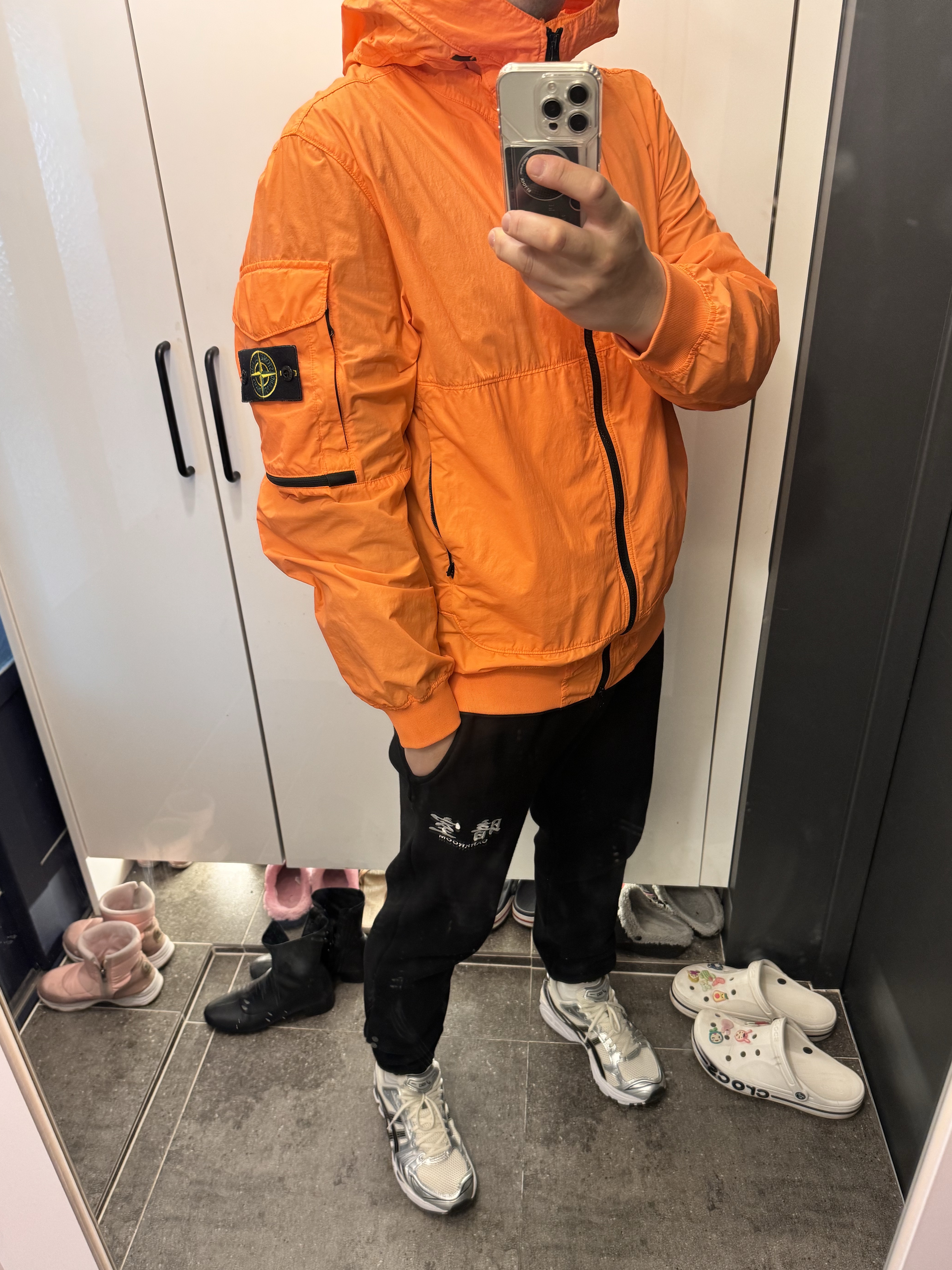 Stone Island 40632 Naslan Light Watro Hooded Blouson Orange - 22SS, Asics Gel-Kayano 14 Cream Black 착용 스타일