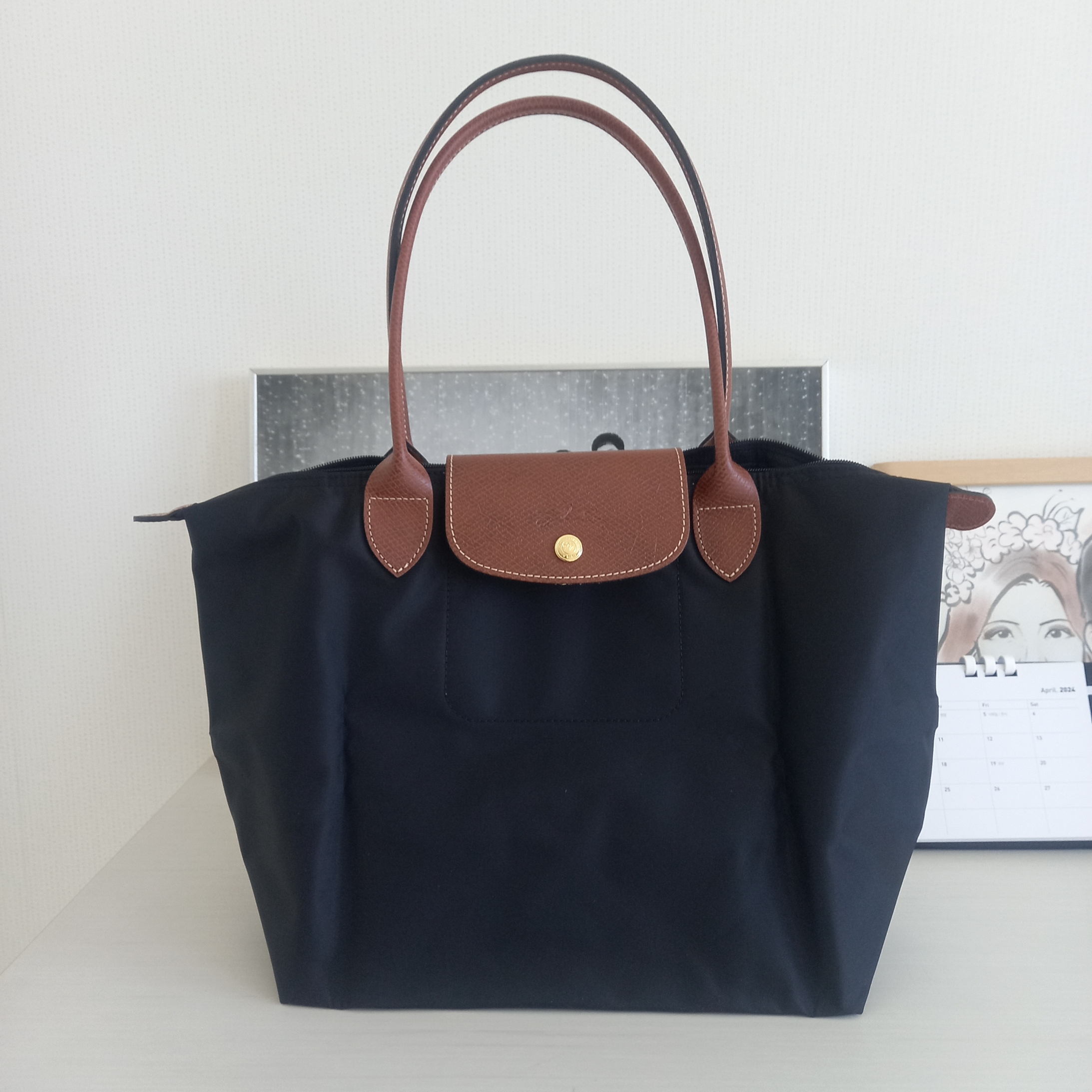 Longchamp Le Pliage Original Tote Bag M Black 착용 스타일 - 1