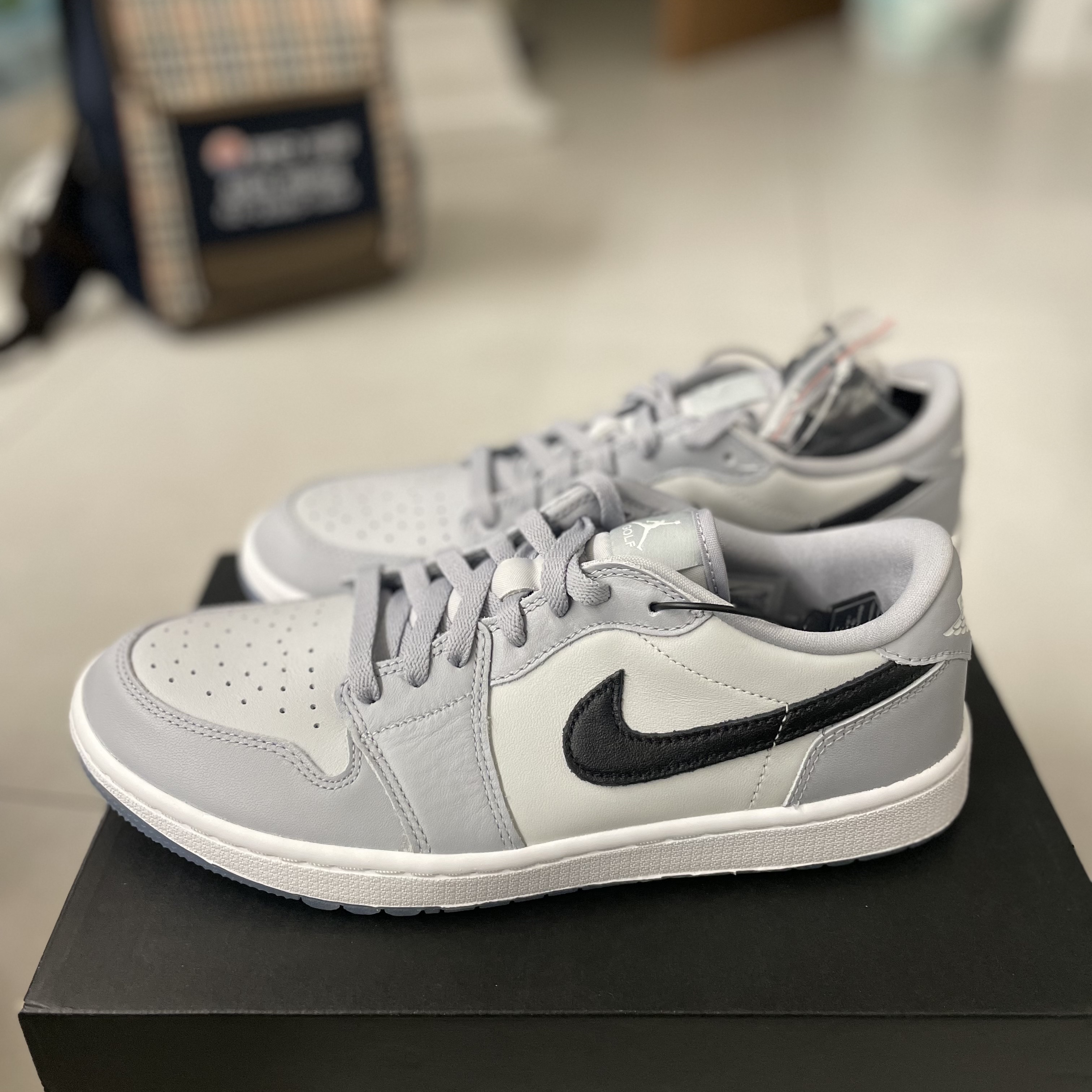 Jordan 1 Low Golf Wolf Grey 착용 스타일