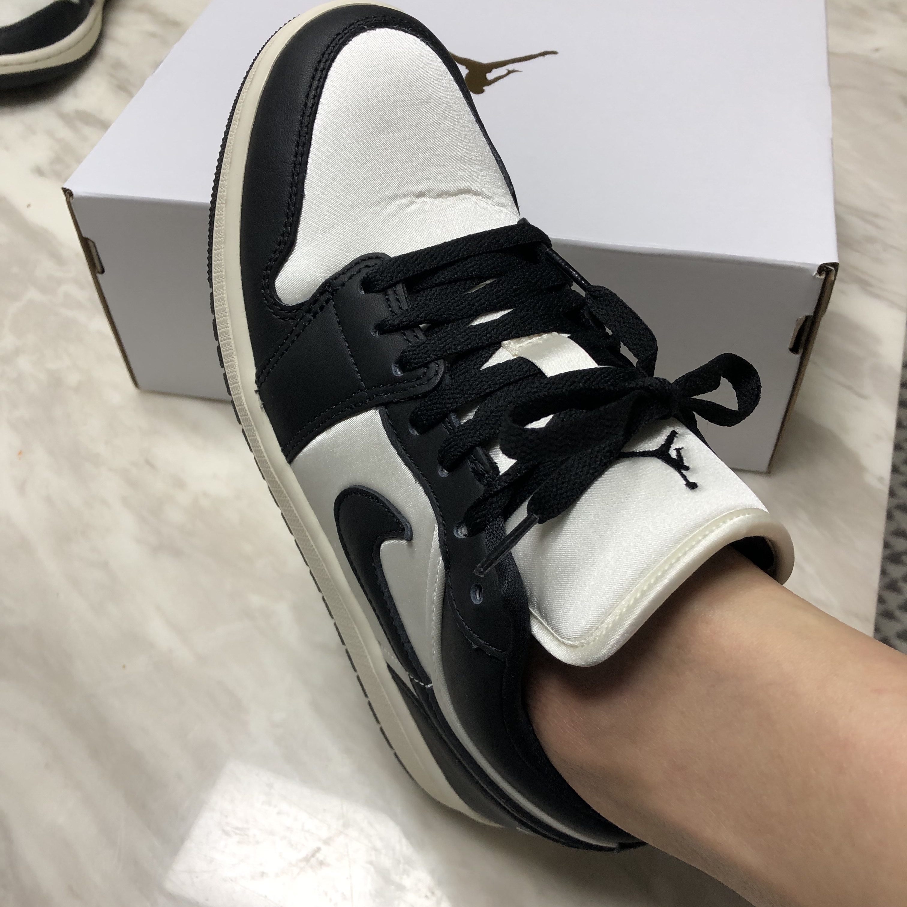 (W) Jordan 1 Low SE Sail Black 착용 스타일 - 4