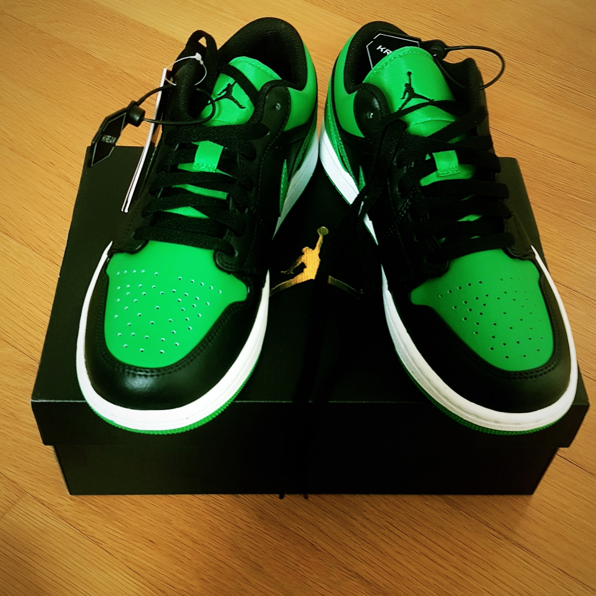 Jordan 1 Low Lucky Green 착용 스타일