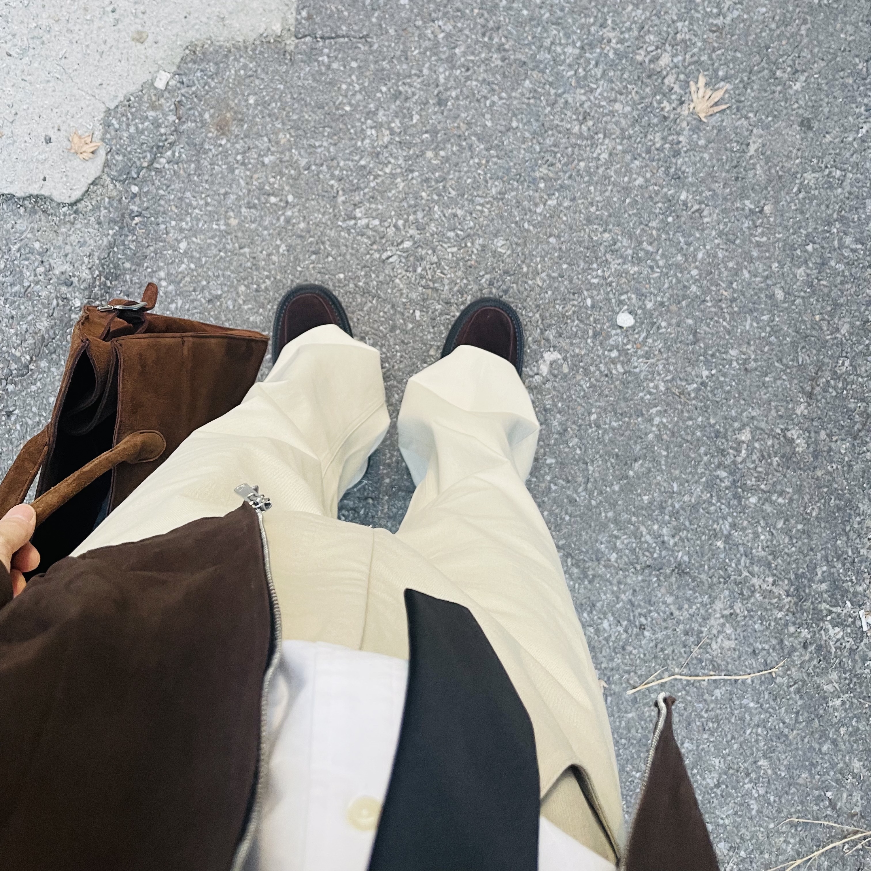 STU Suede Peny Loafers Brown 착용 스타일