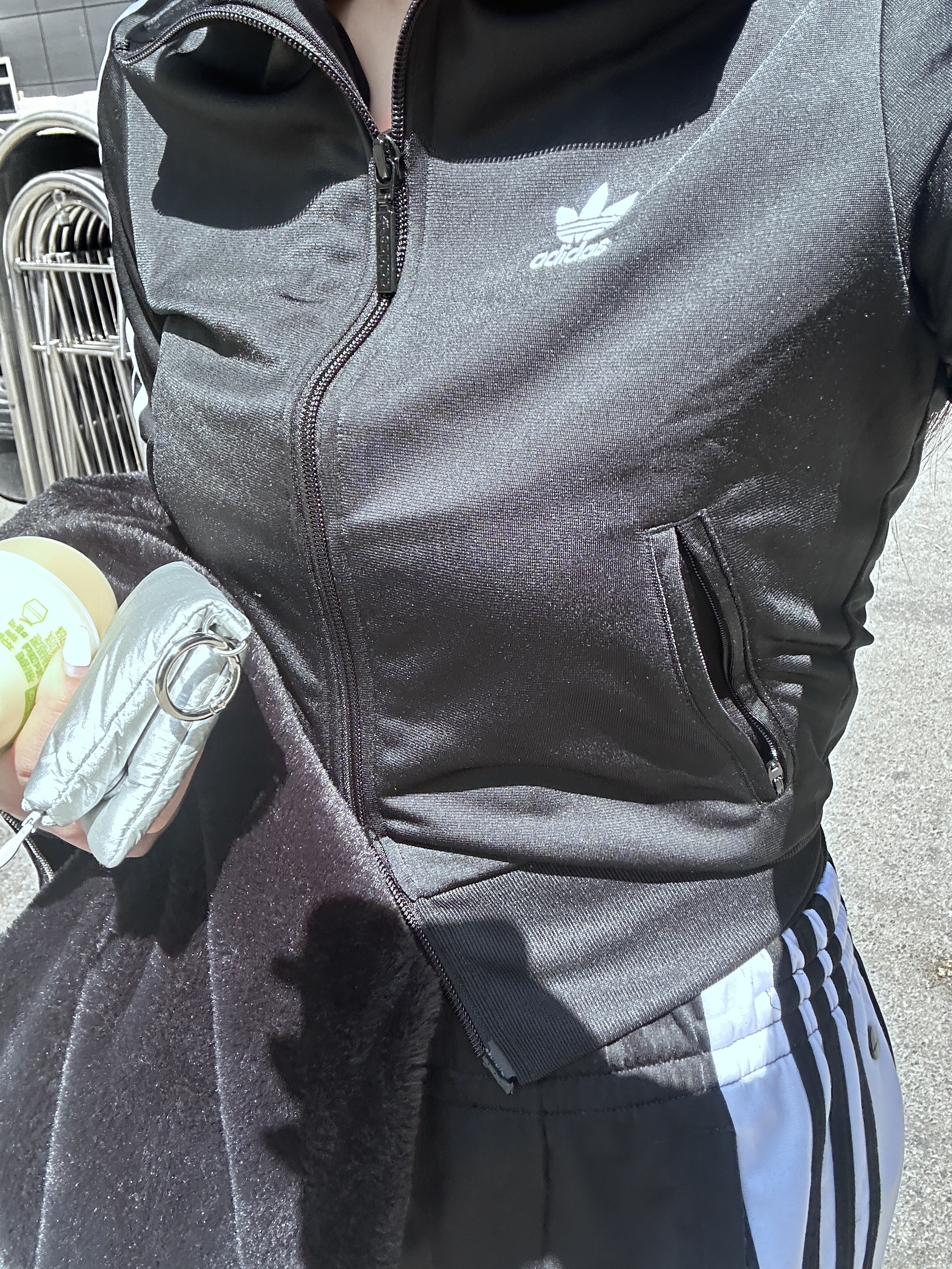 (W) Adidas Originals Adicolor Classics Firebird Track Jacket Black - KR Sizing 착용 스타일