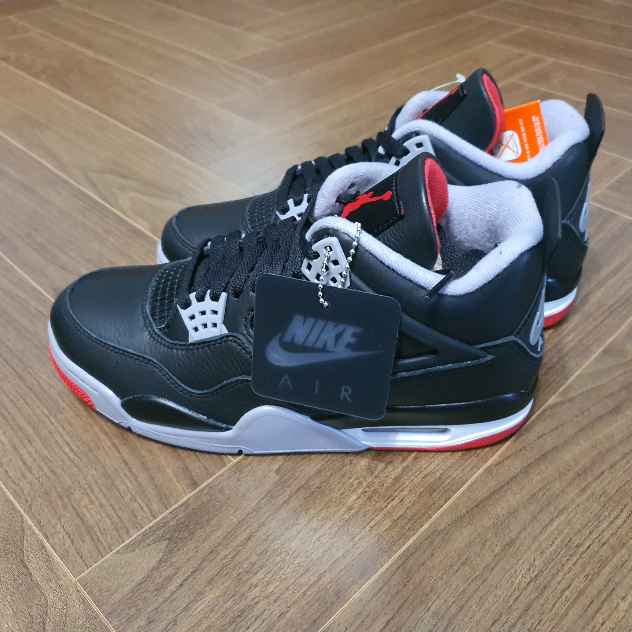 Jordan 4 Retro Bred Reimagined 착용 스타일