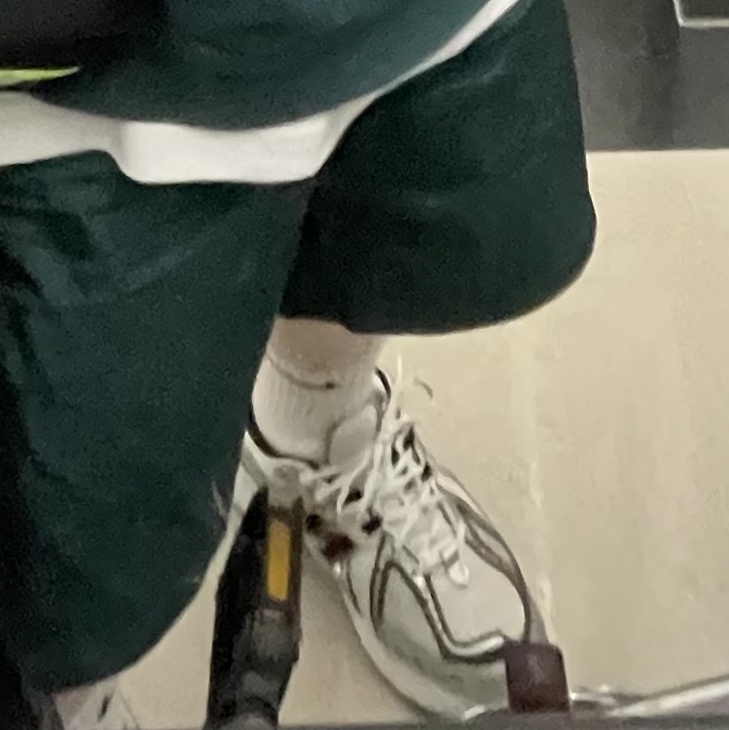 New Balance 1906R White Gold 착용 스타일