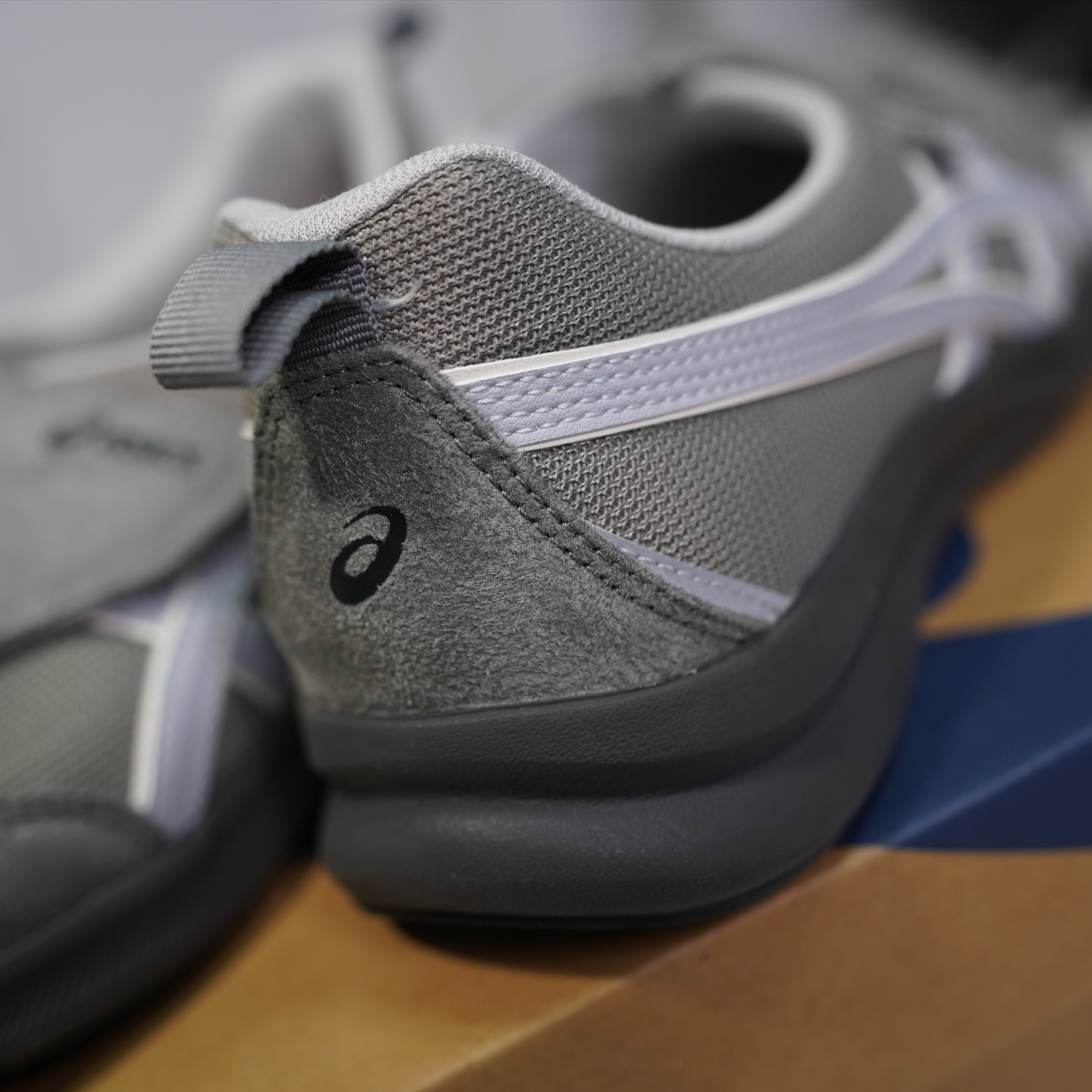 Asics Life Walker 010 Grey - 3E Wide, Asics Life Walker 010 Grey - 2E Wide 착용 스타일 - 4