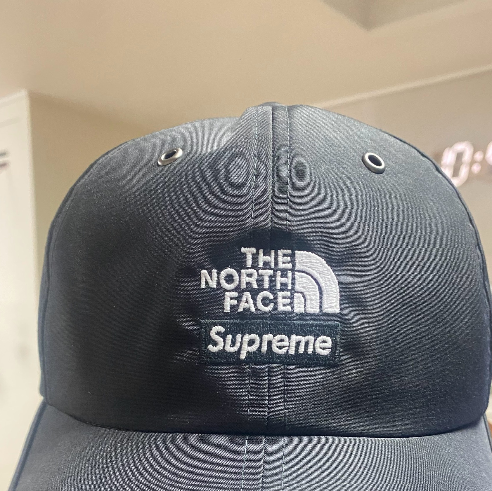 Supreme x The North Face Split 6-Panel Black - 24SS 착용 스타일