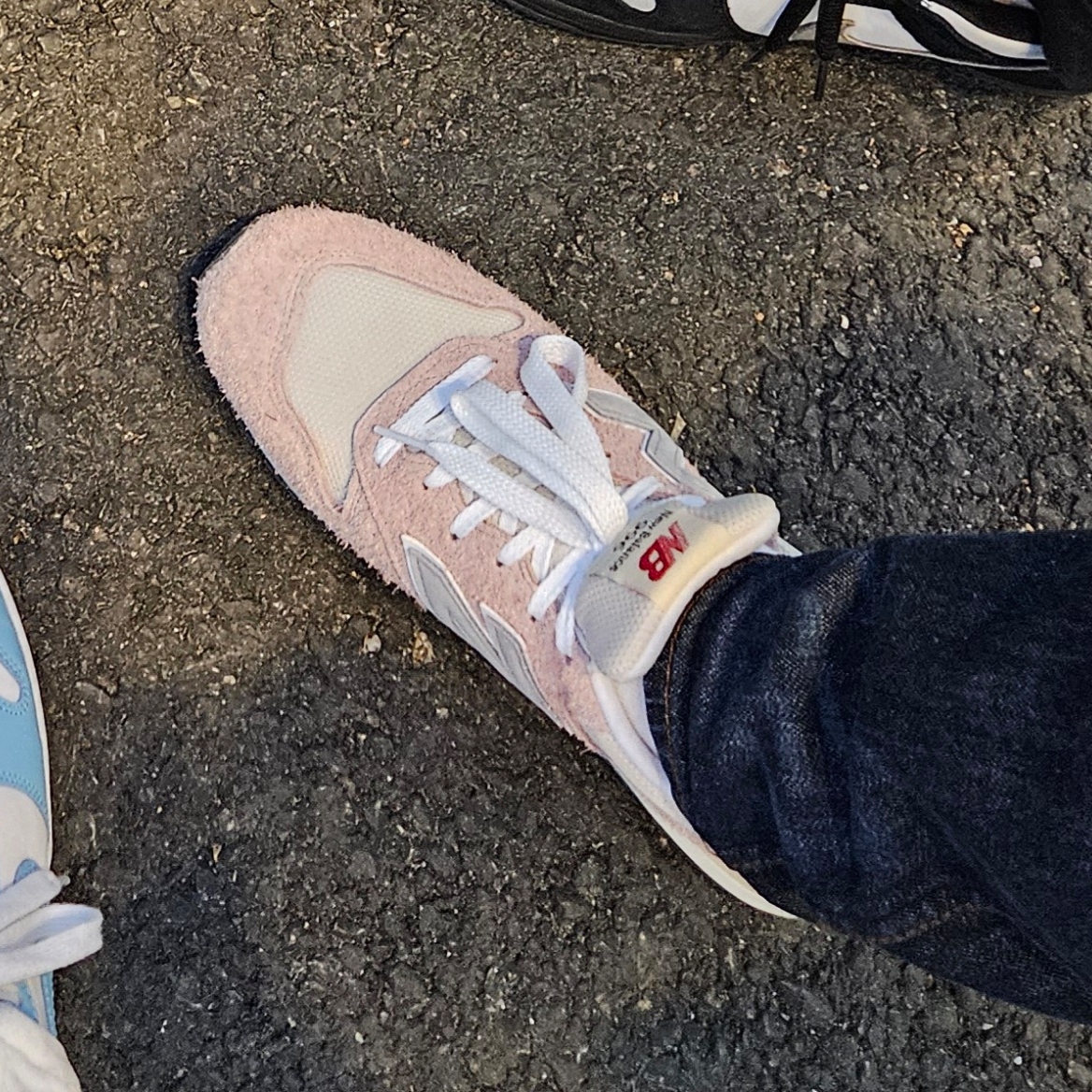 New Balance Made in USA 996 Pink Haze Silver 착용 스타일